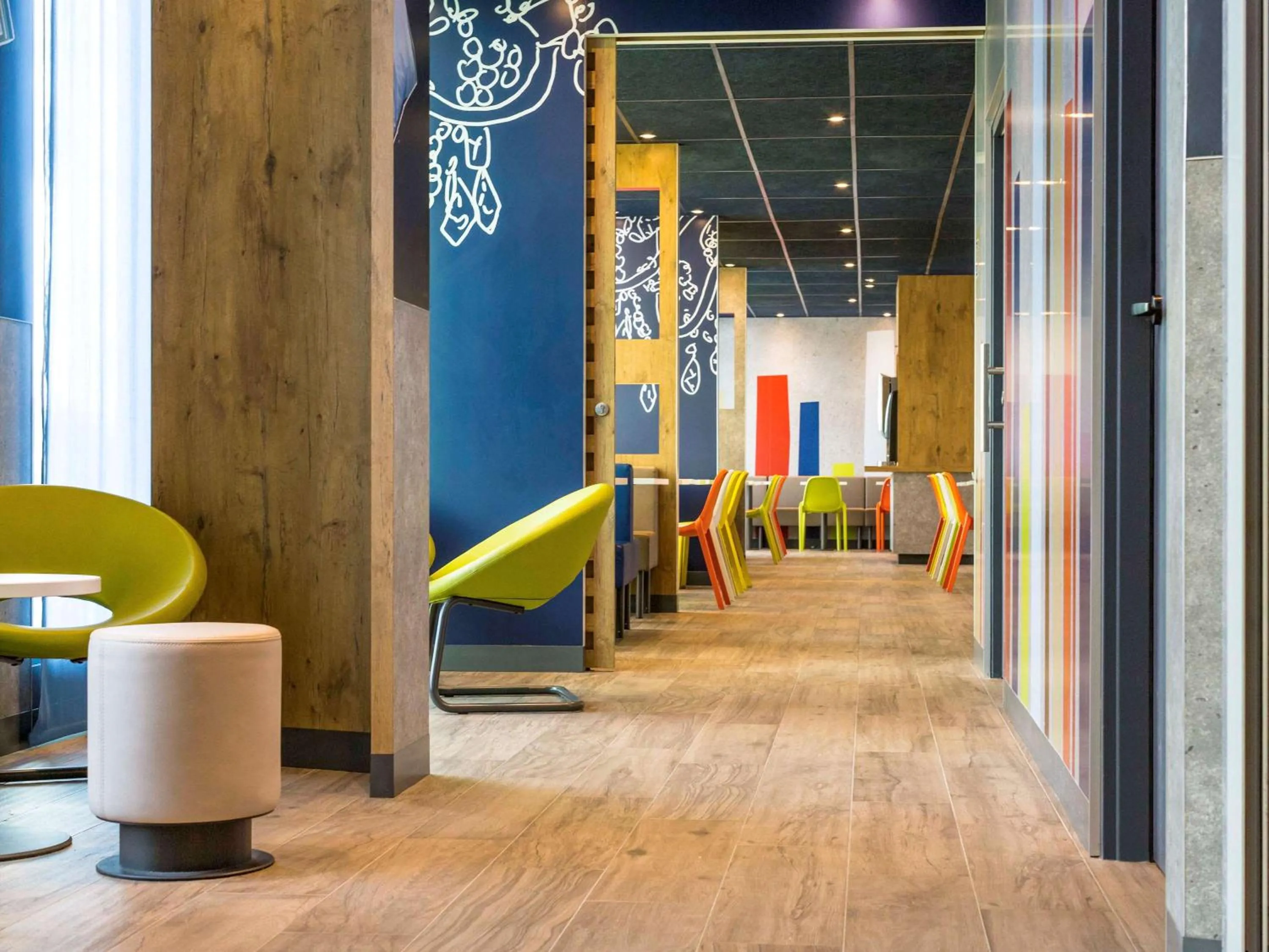 Property building in ibis budget Saint Quentin Yvelines - Vélodrome