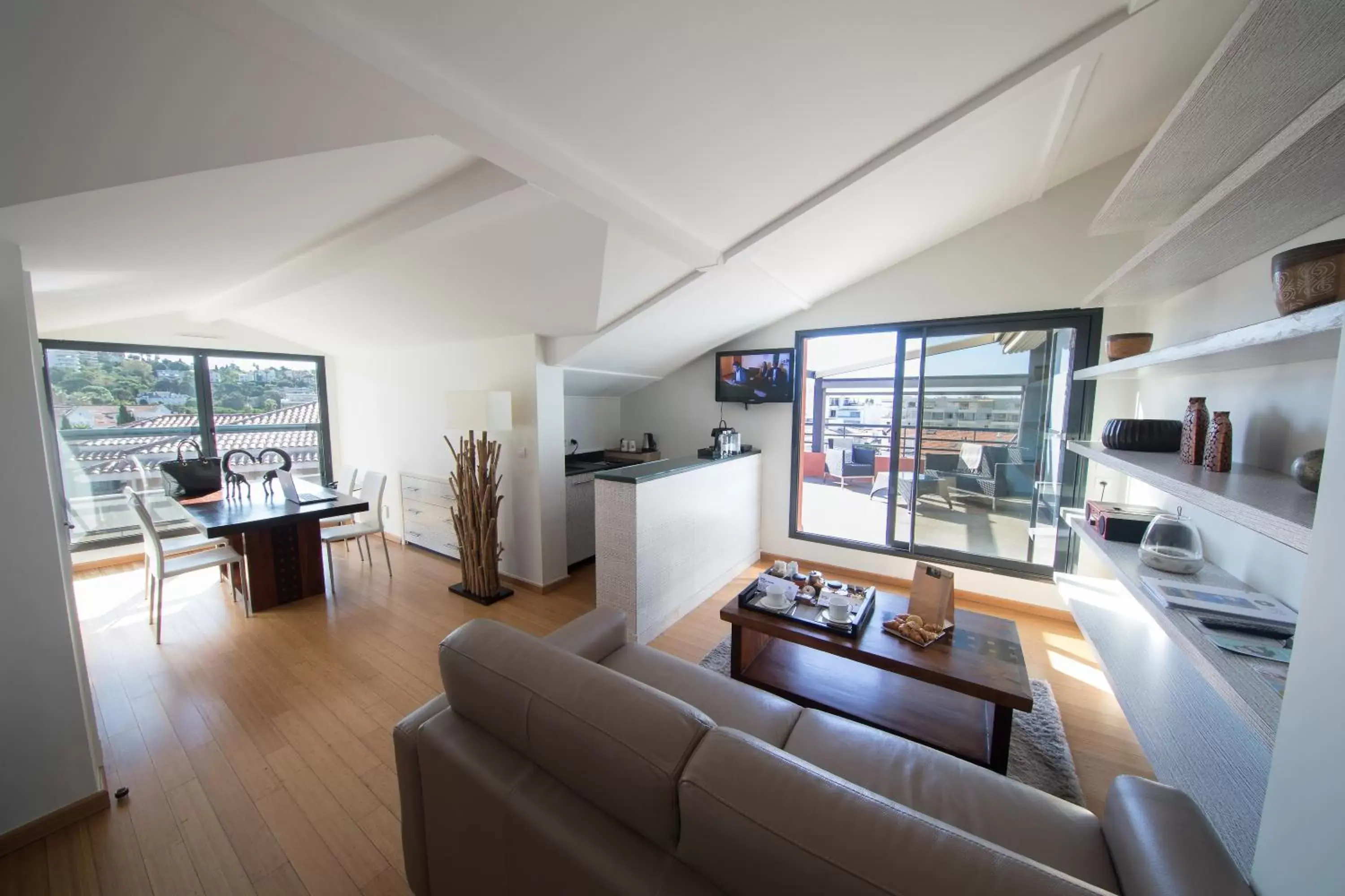 Penthouse Suite with Terrace - Free Spa Access in Eden Hotel & Spa Penthouse Suite with Terrace - Free Spa Access in Eden Hotel & Spa