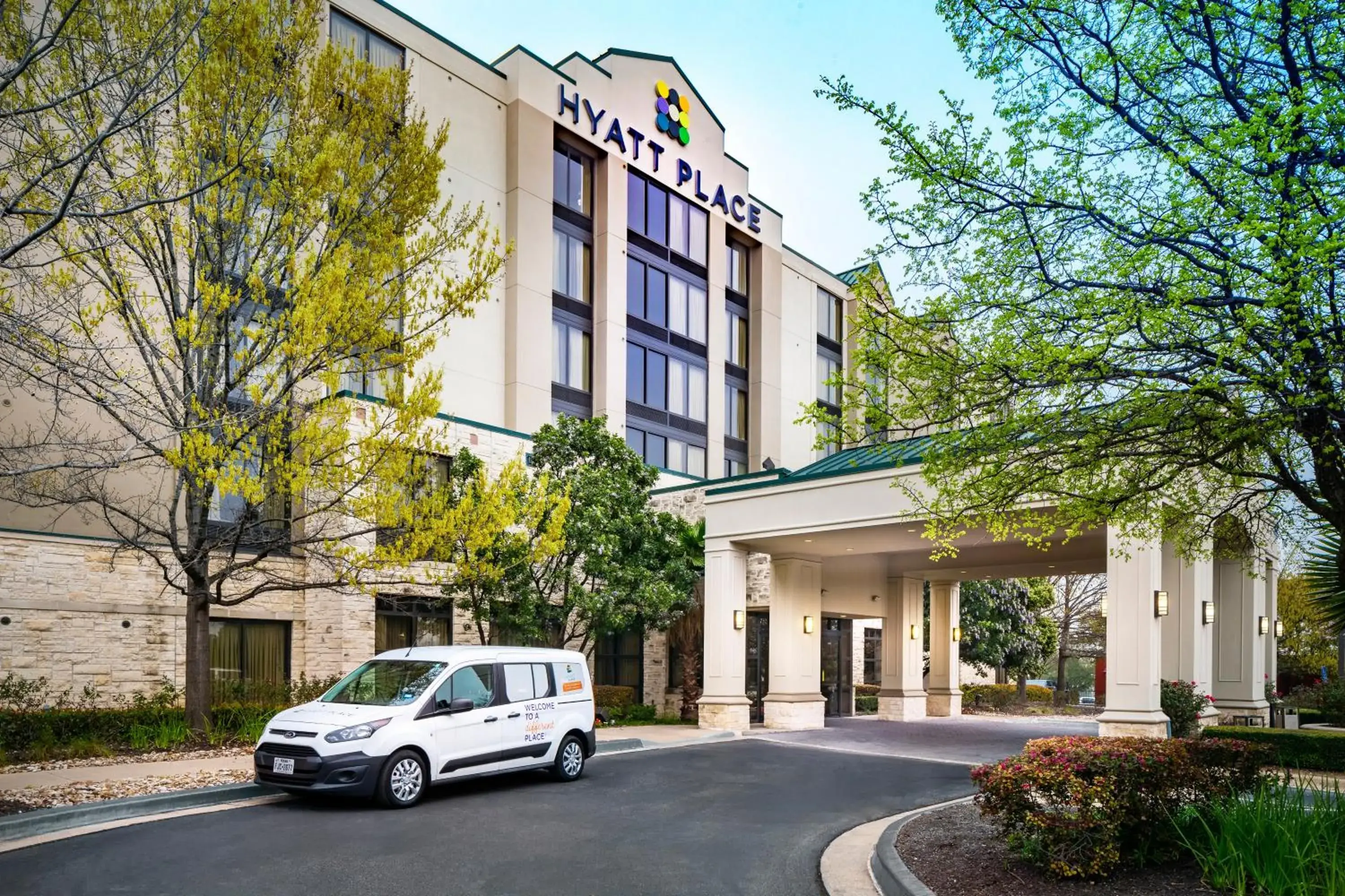 Property Building in Hyatt Place Austin Arboretum Domain Area