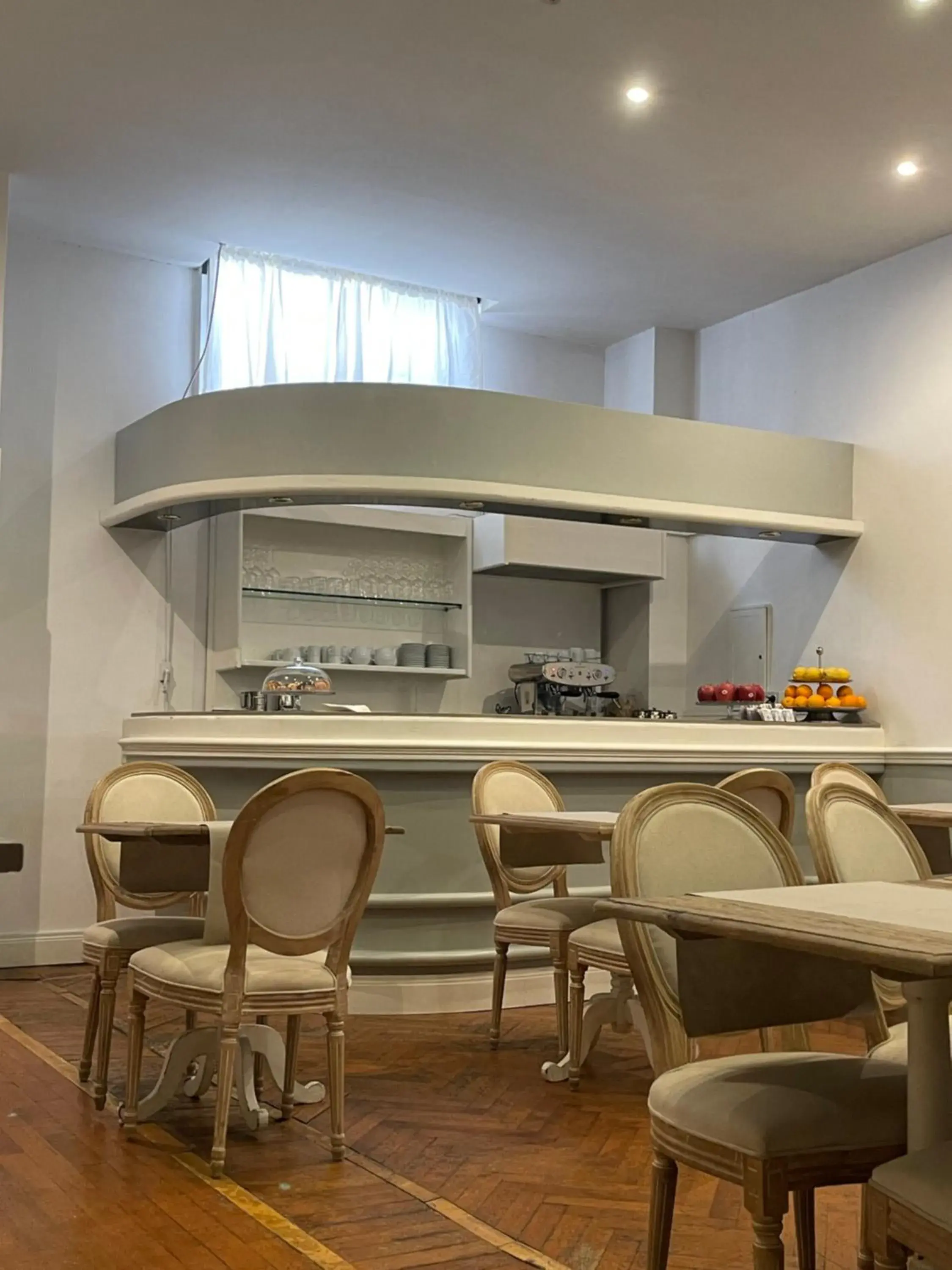 Kitchen/Kitchenette in Hotel Lombardia