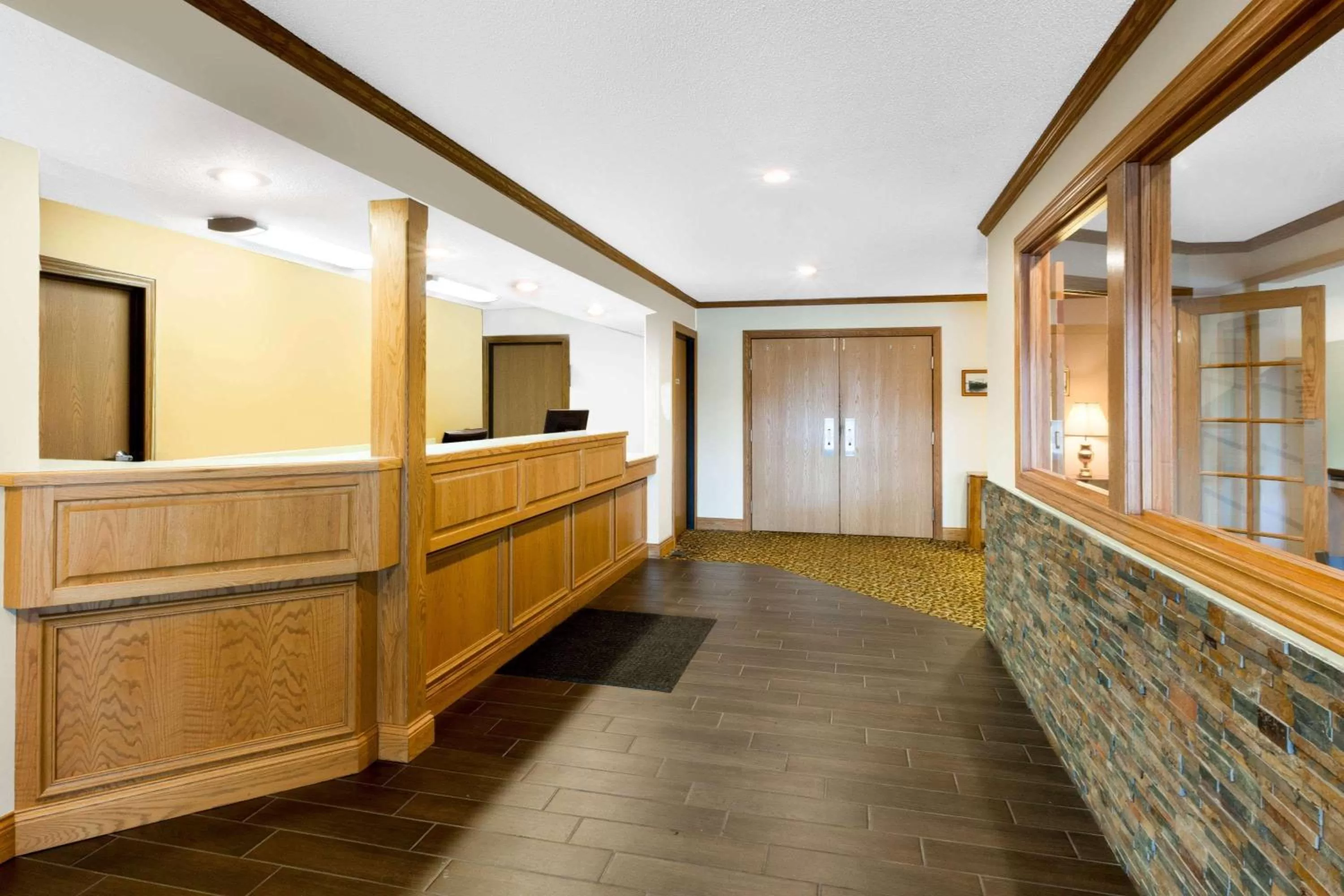 Lobby or reception in Super 8 by Wyndham St. Ignace