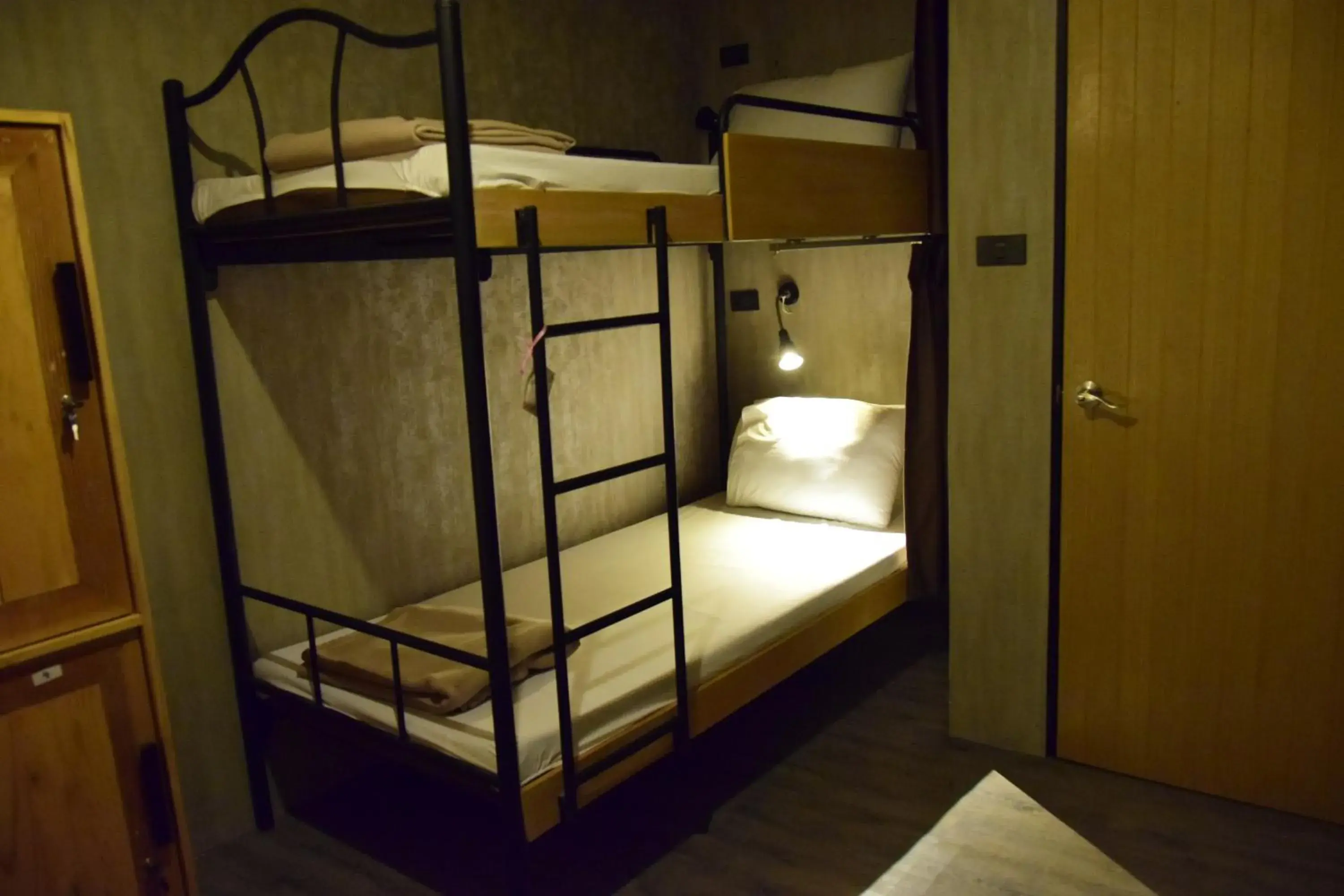 Bunk Bed in Double Five