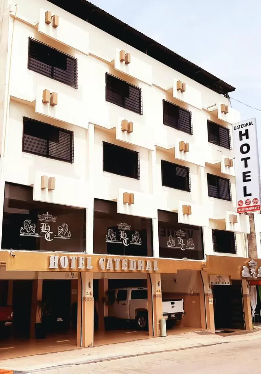 Property Building in Hotel Catedral