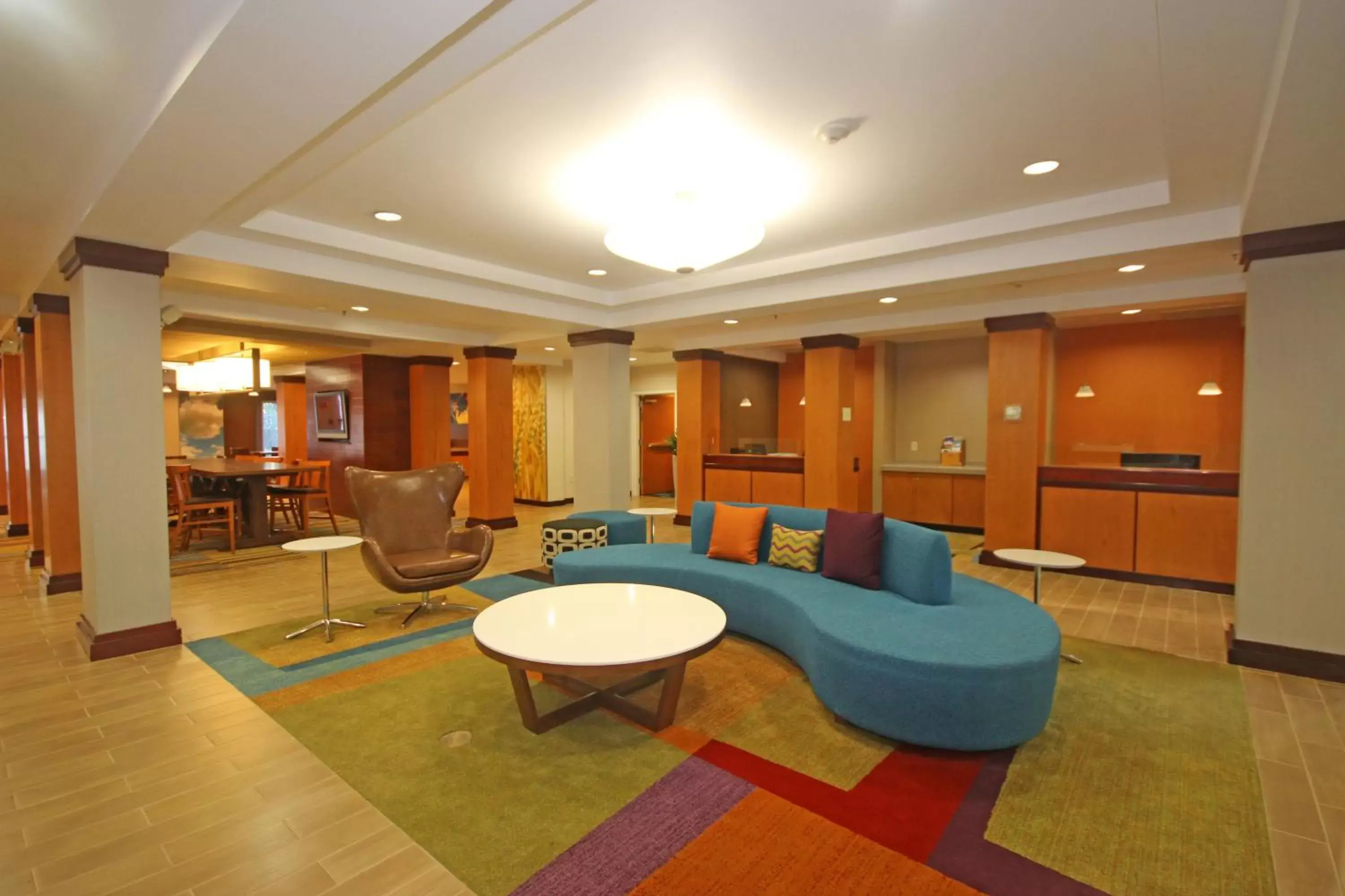 Lobby or reception, Lounge/Bar in Fairfield Inn & Suites by Marriott Aiken