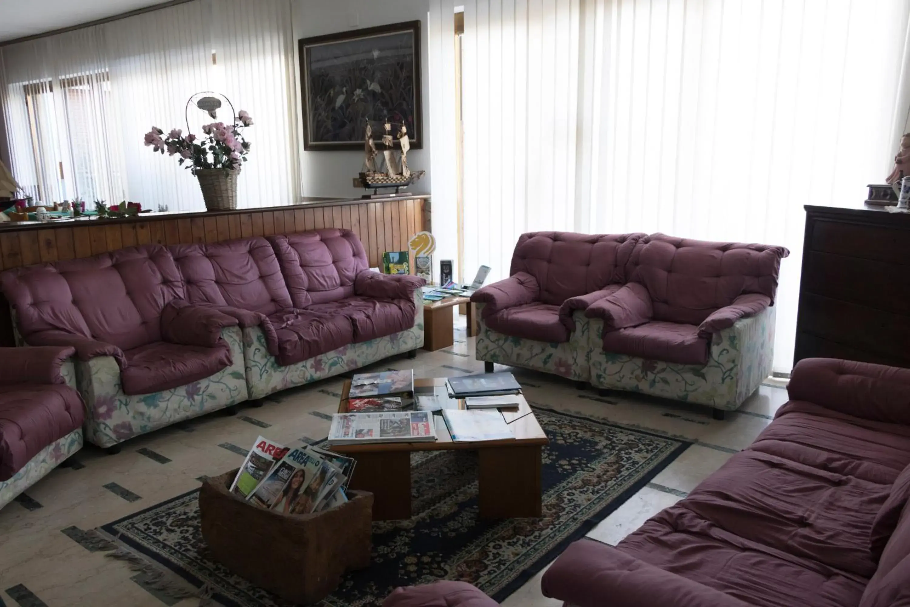 Communal lounge/ TV room, Seating Area in Hotel Primavera