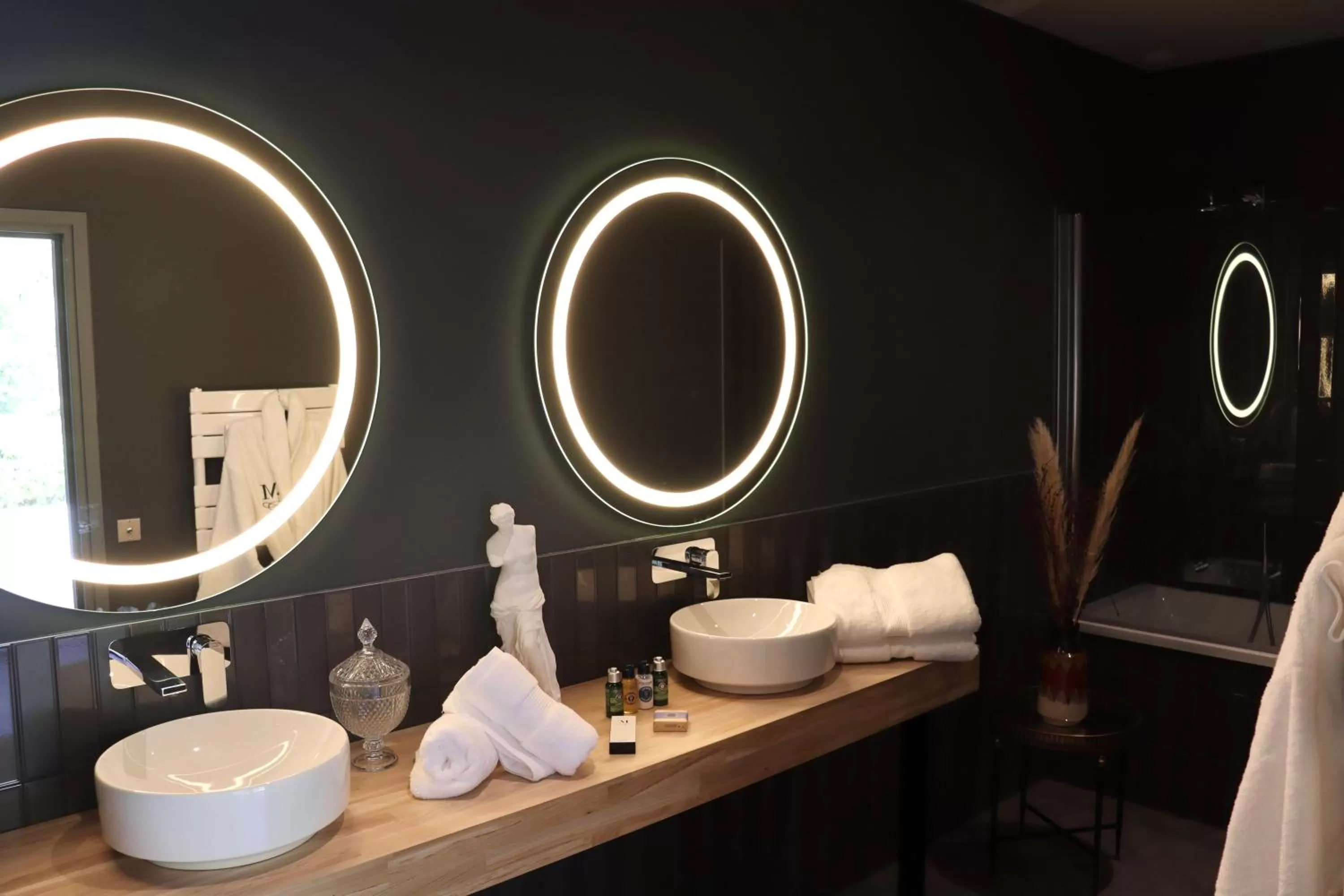 Bathroom in Margaret - Hôtel Chouleur