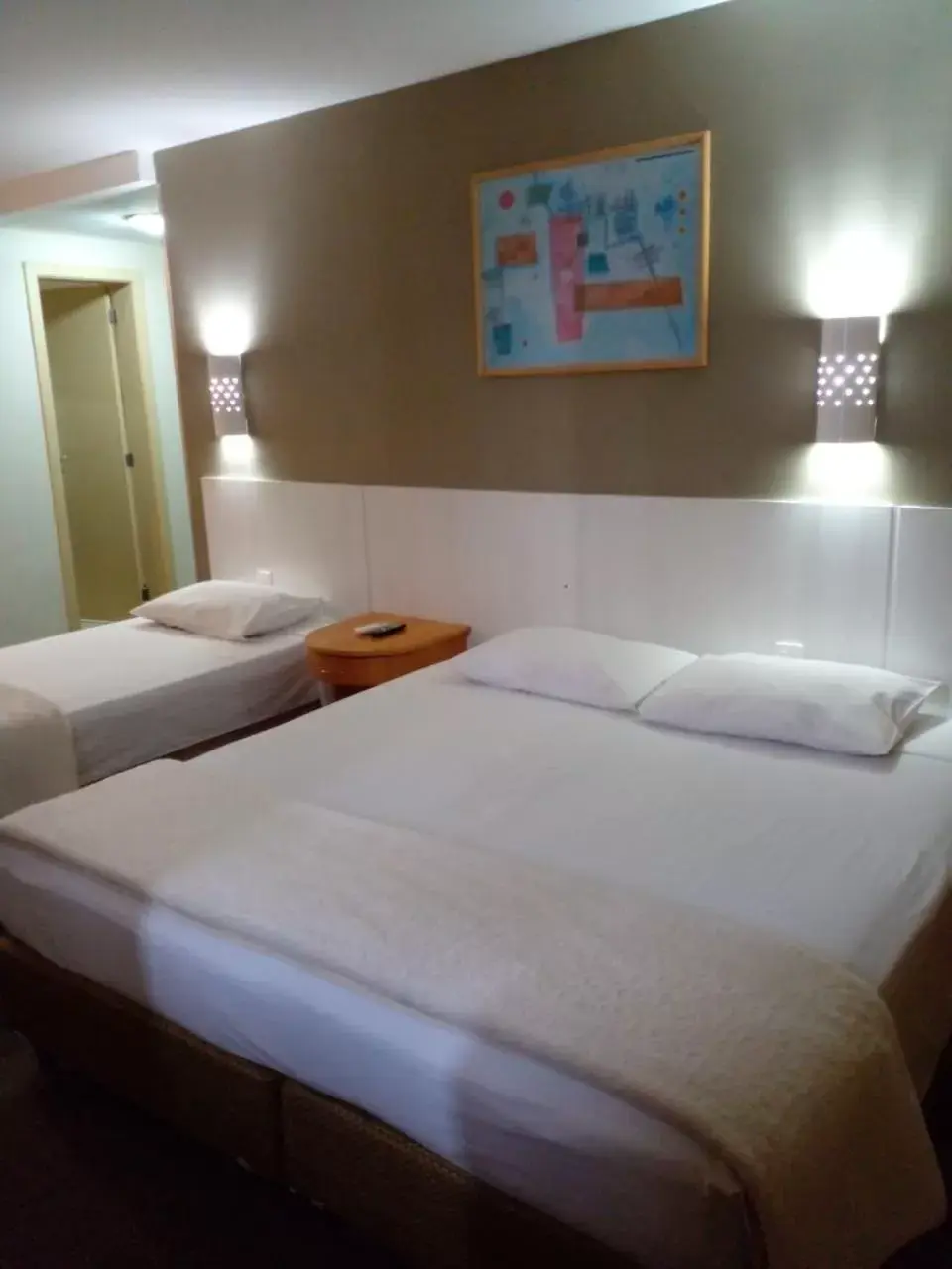 Photo of the whole room, Bed in Coral Hotel - Próximo Av Carlos Gomes, PUCRS