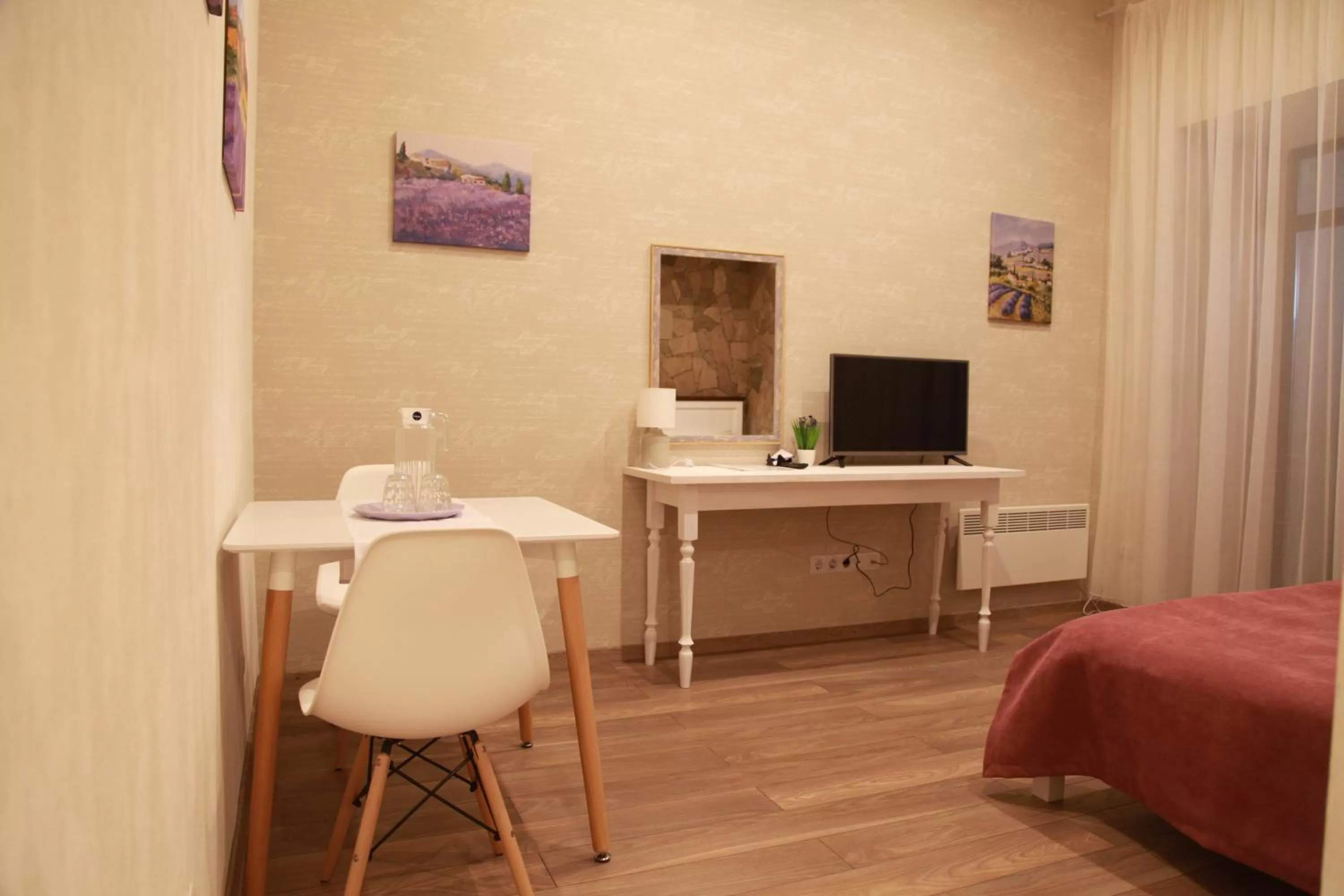 Bed in WINE & ROSE BOUTIQUE HOTEL