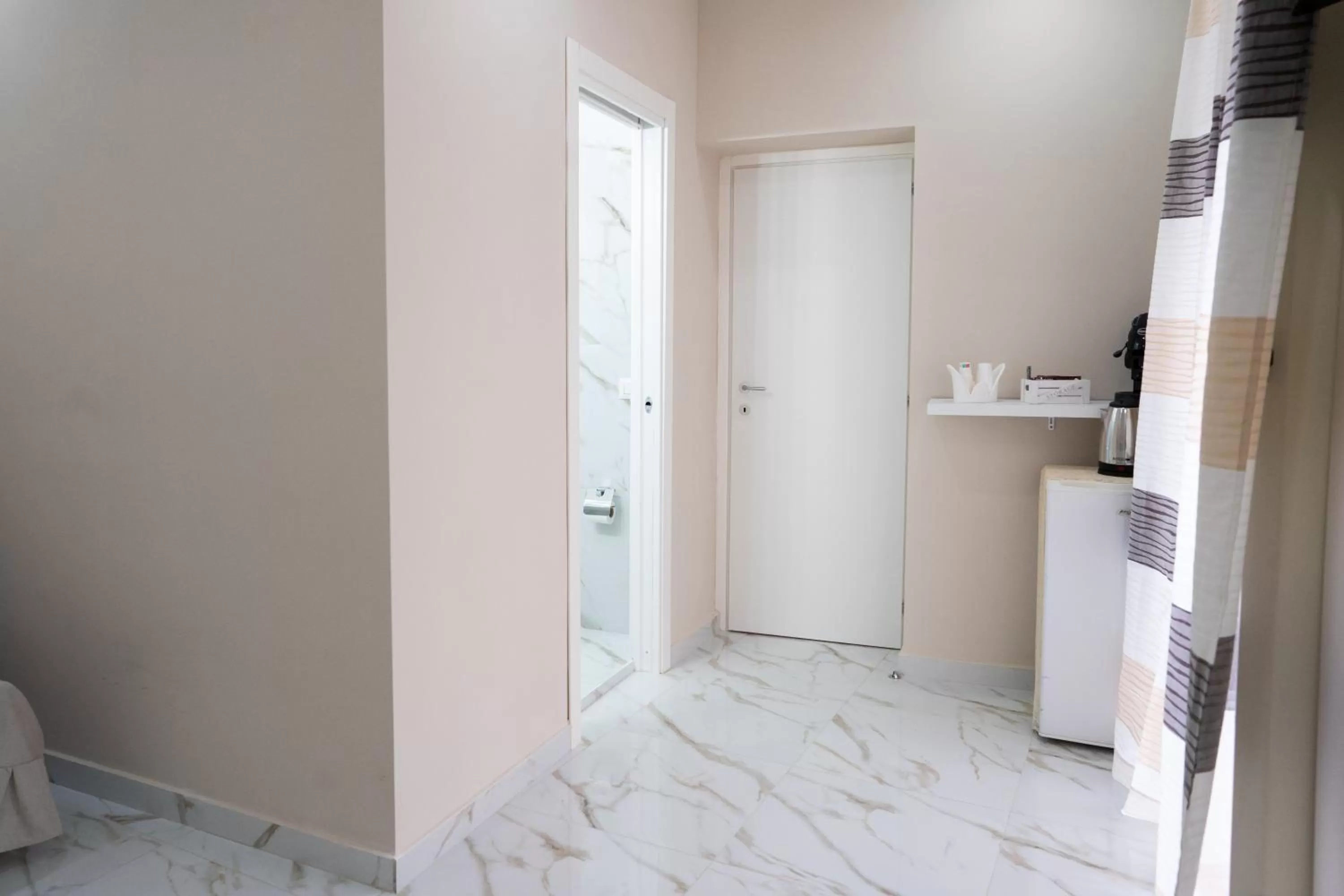 Bathroom in BeB Don Gennaro