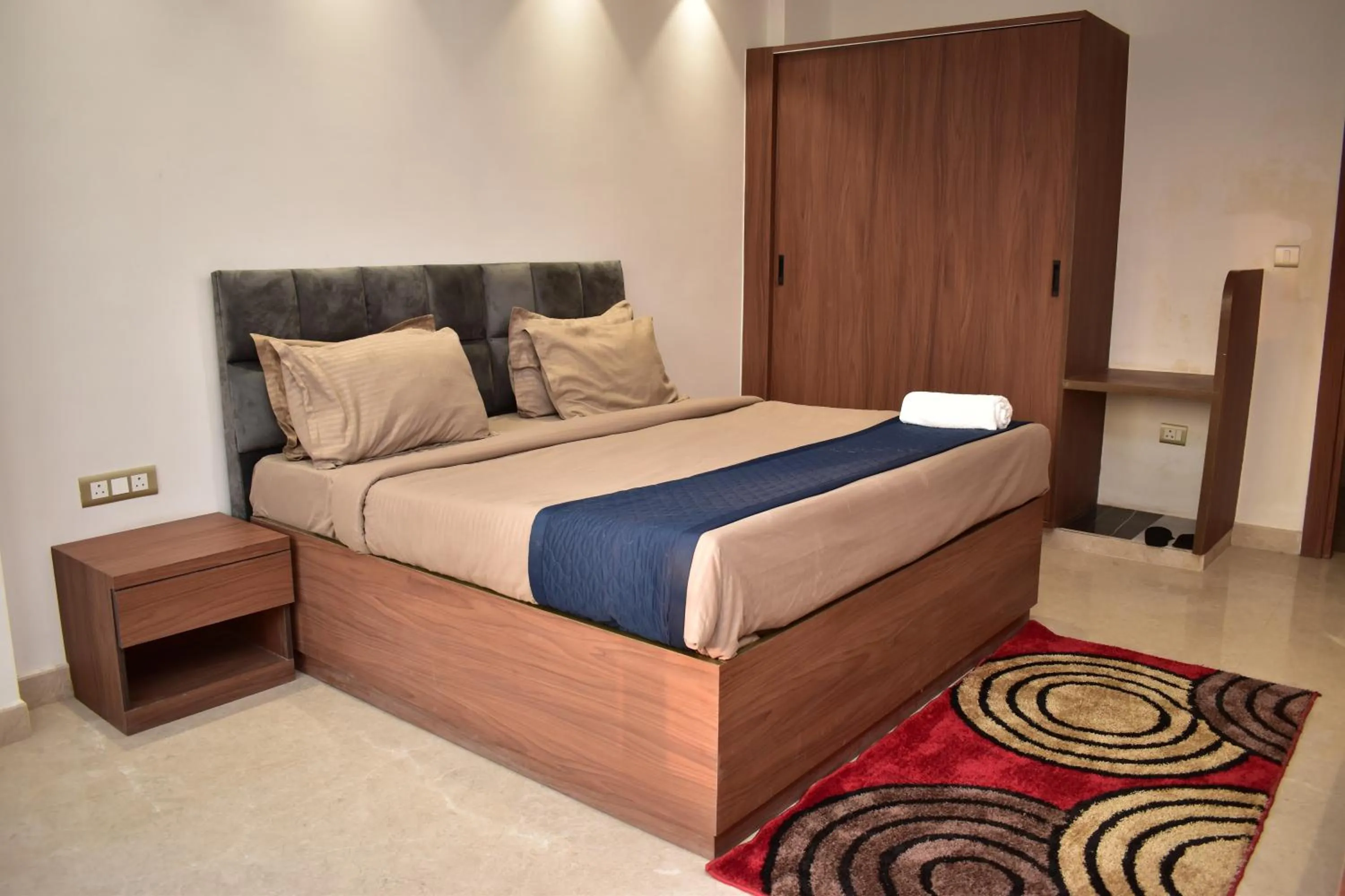 Bed in Qotel Comfort Ashok Vihar - Near Delhi University