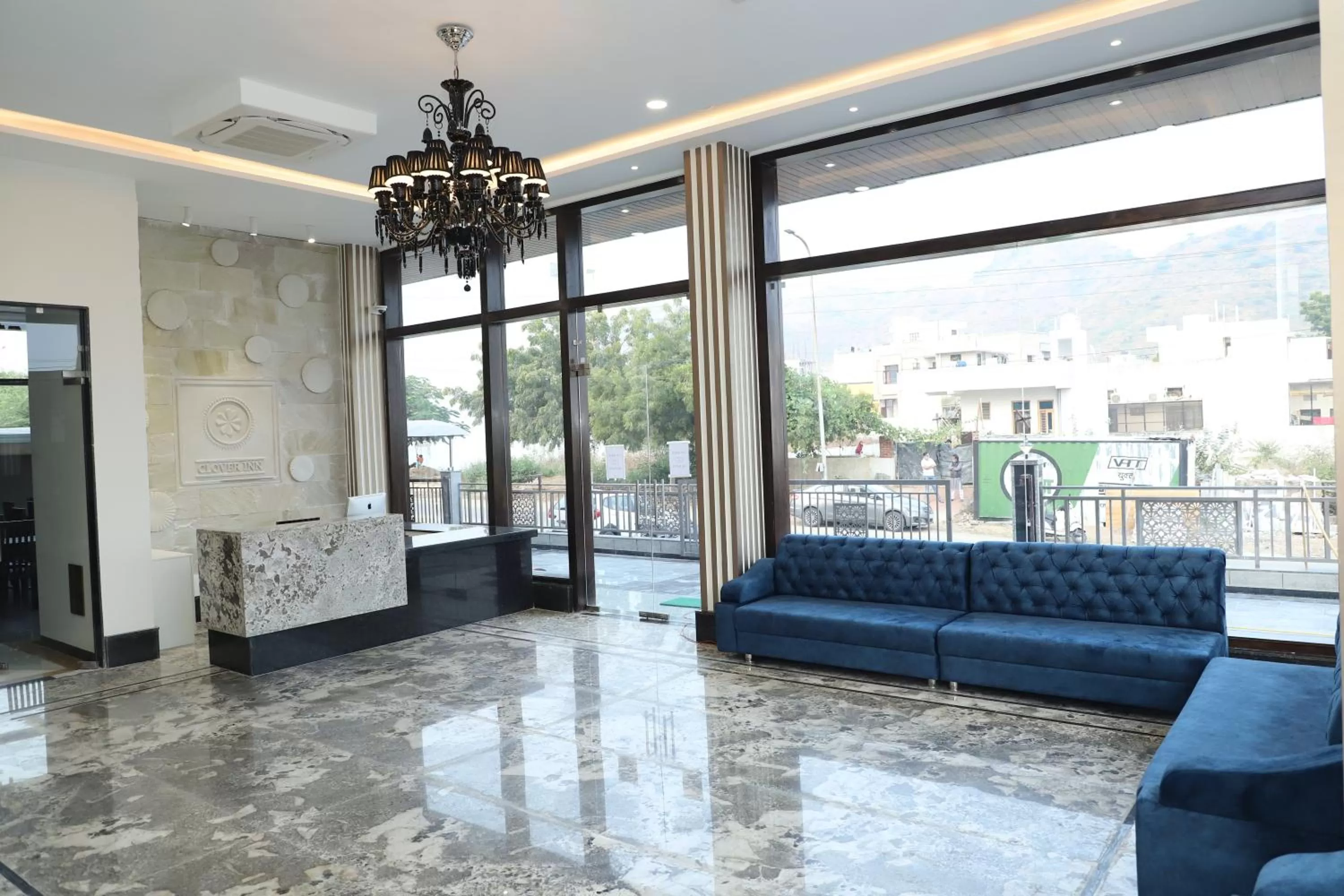 Lobby or reception in Clover Inn