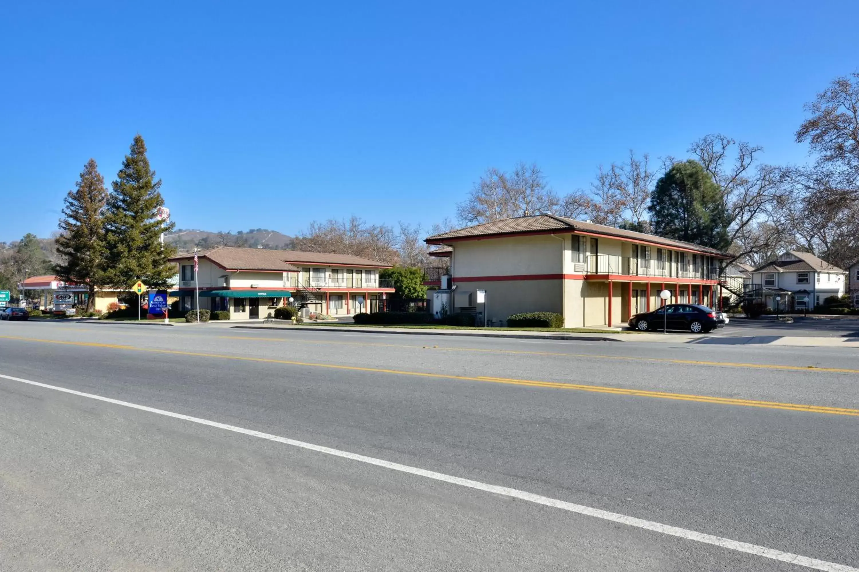 Facade/entrance, Property Building in Atascadero Inn