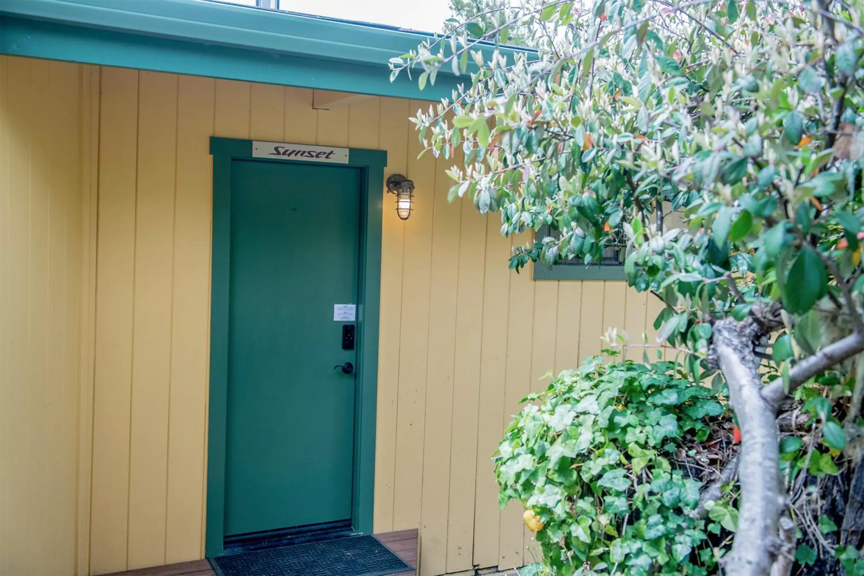 Facade/entrance in Inn at Buckhorn Cove