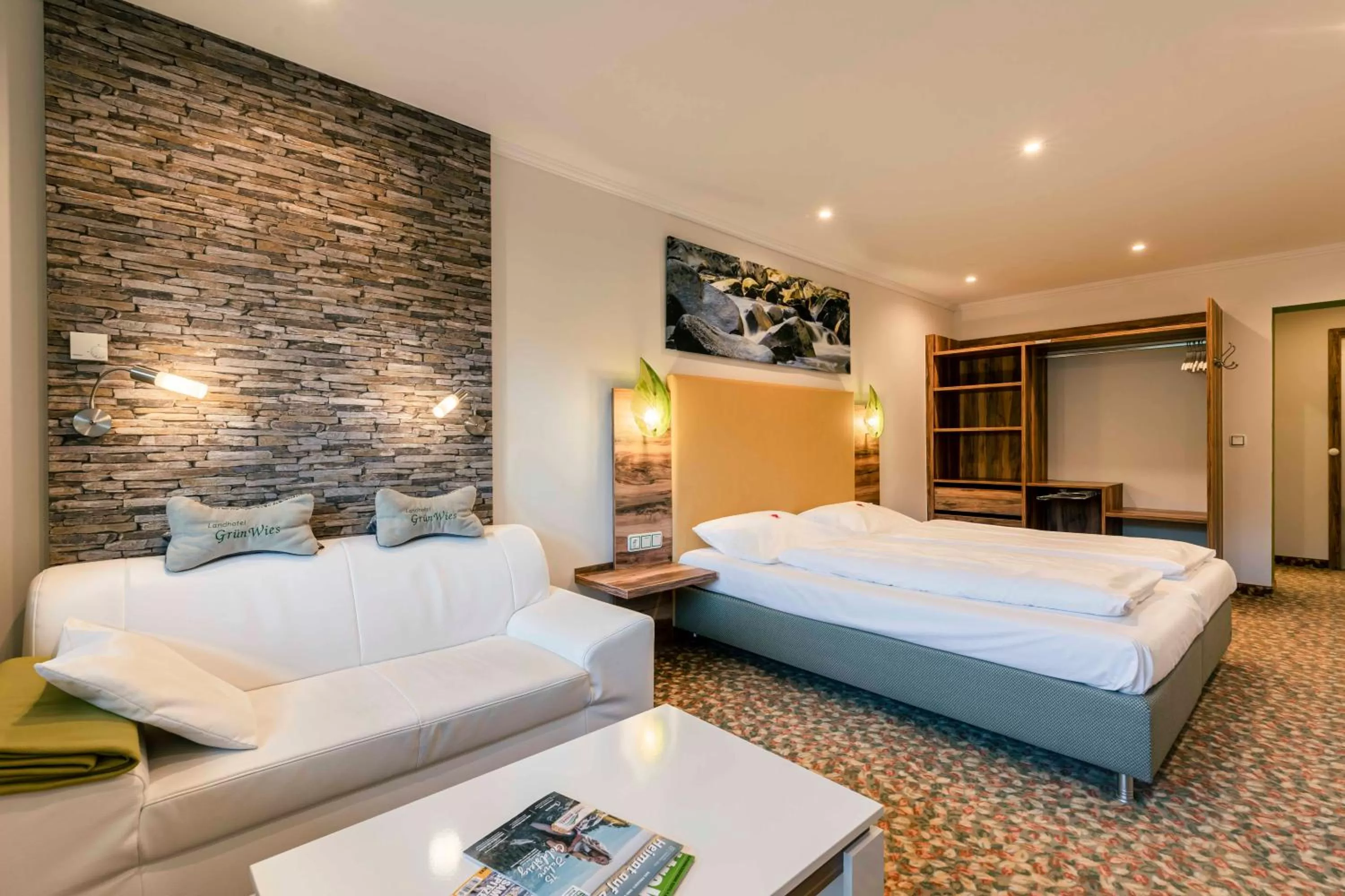 Bed in Landhotel GrünWies -Bonsai-Wellness Garni