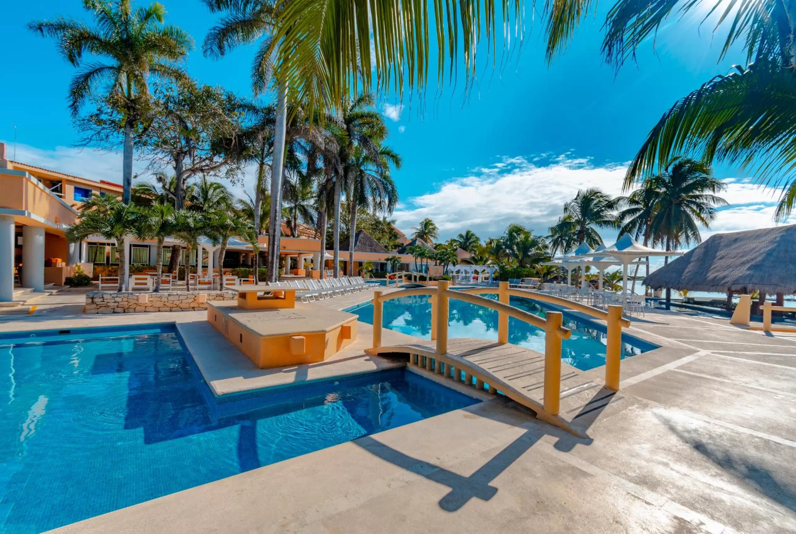 Swimming pool in Puerto Aventuras Hotel & Beach Club