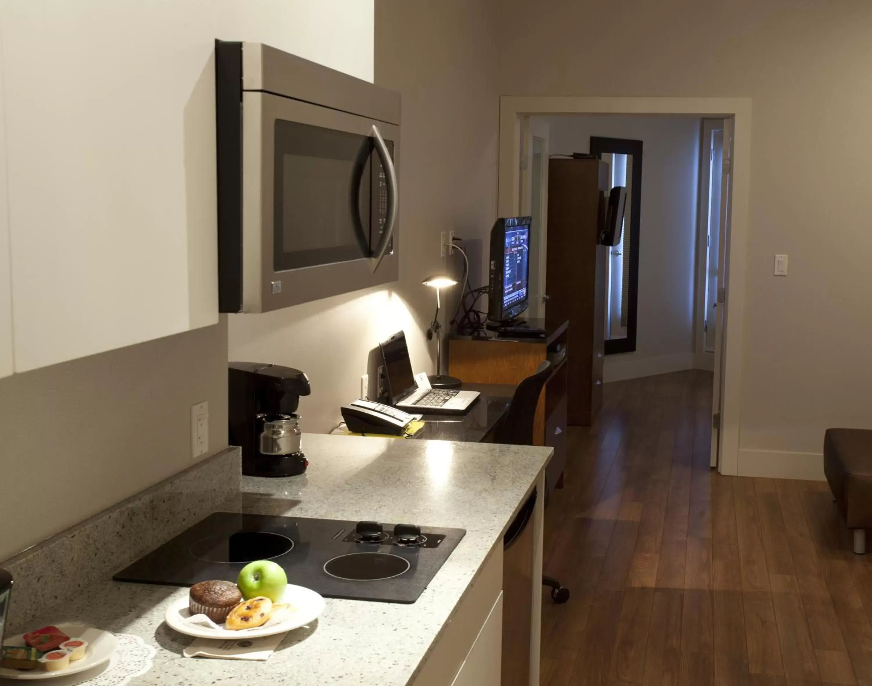 TV and multimedia, Kitchen/Kitchenette in Baymont by Wyndham Fort McMurray