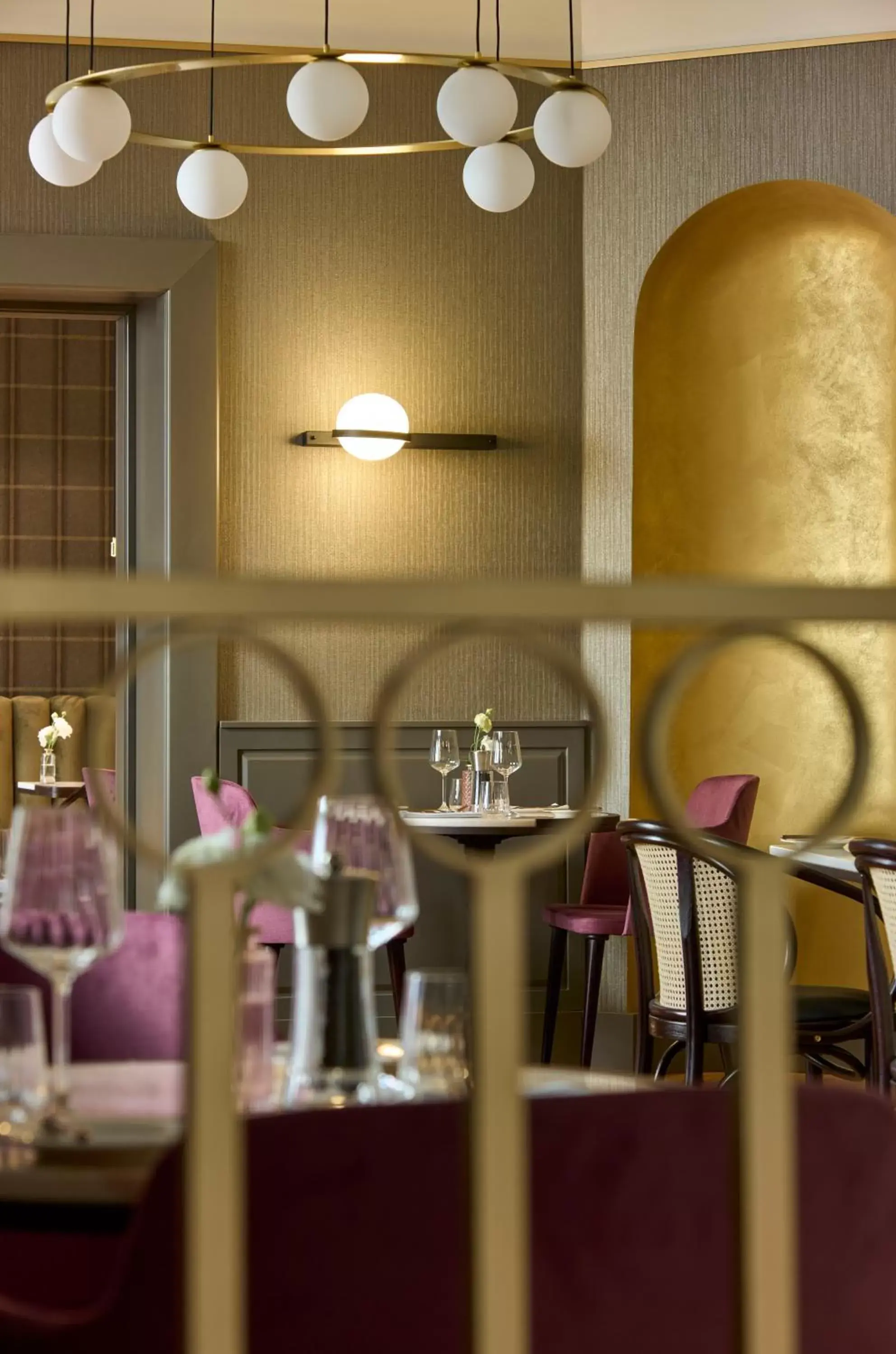 Restaurant/Places to Eat in Hotel Saski Krakow Curio Collection by Hilton