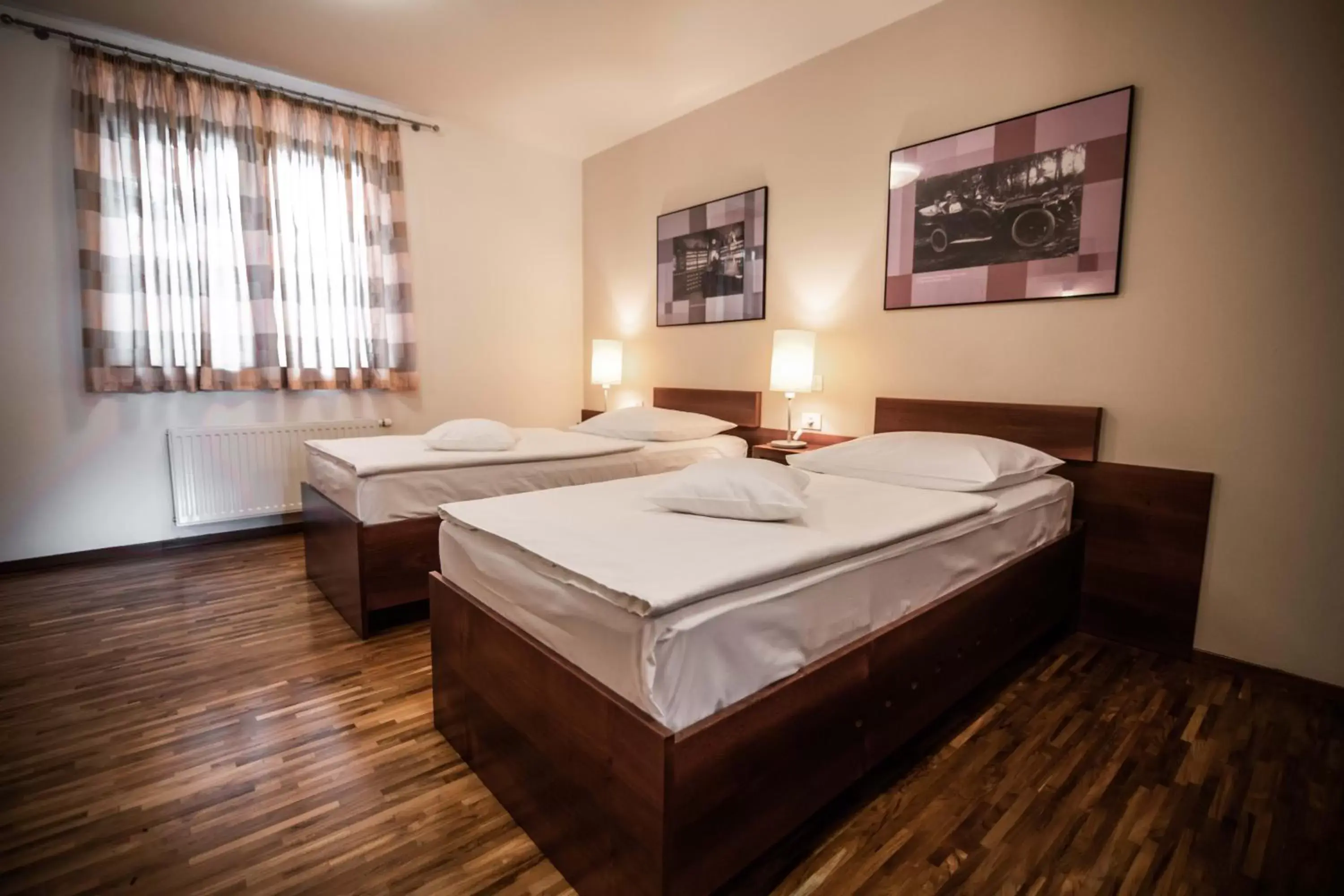 Twin Room - single occupancy in Hotel Dvor Jezersek Brnik Twin Room - single occupancy in Hotel Dvor Jezersek Brnik