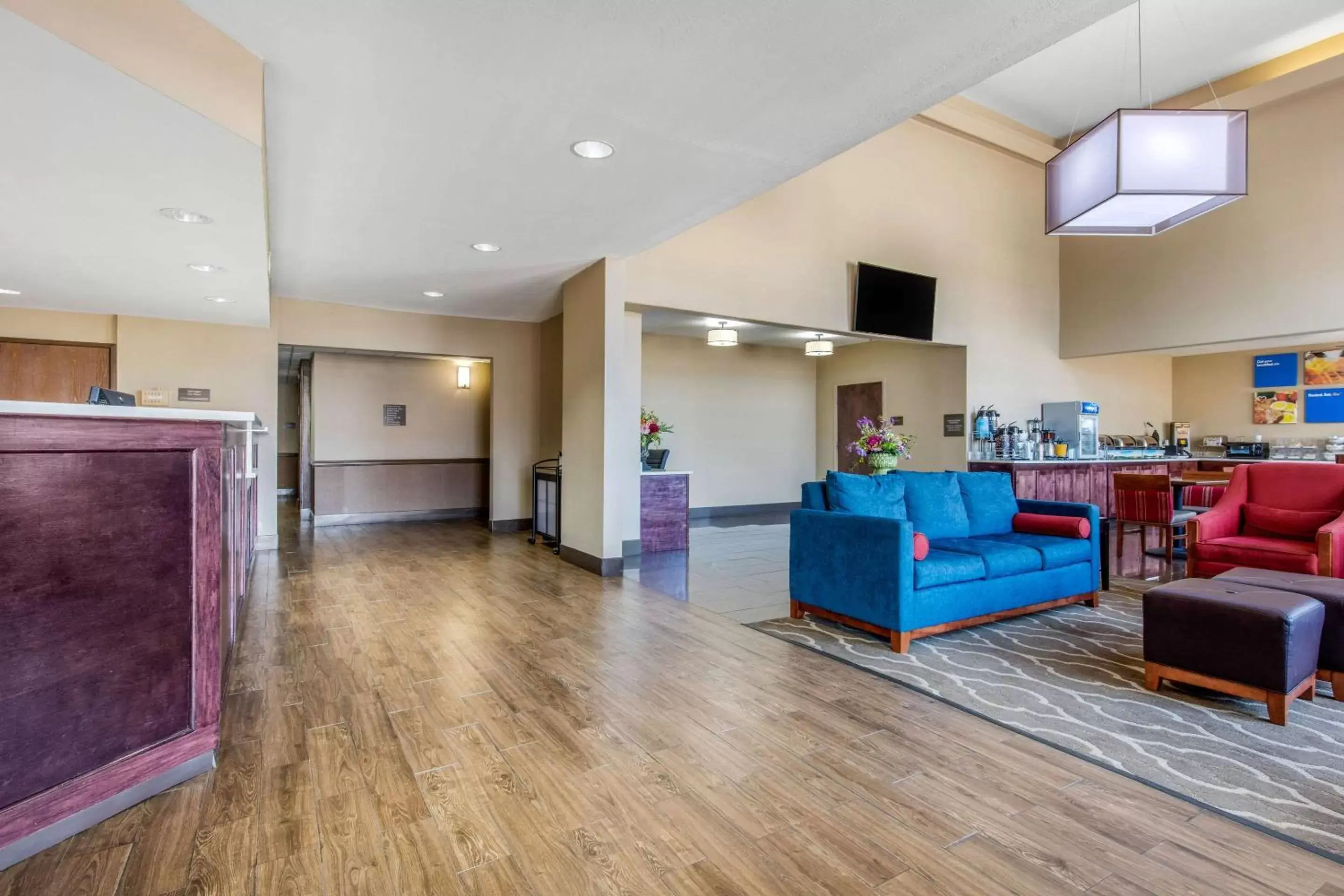 Lobby or reception in Comfort Inn & Suites