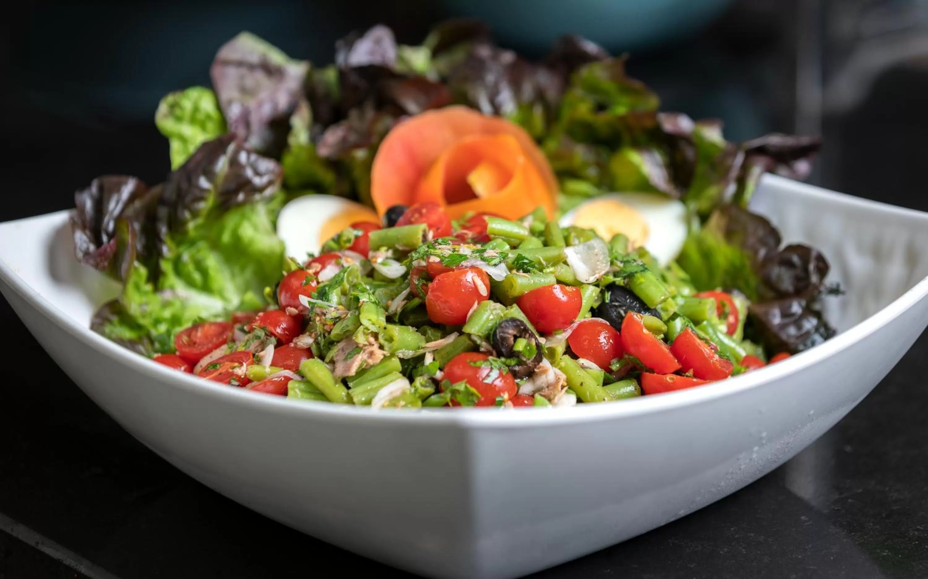 Food in Golden Tulip El Mechtel