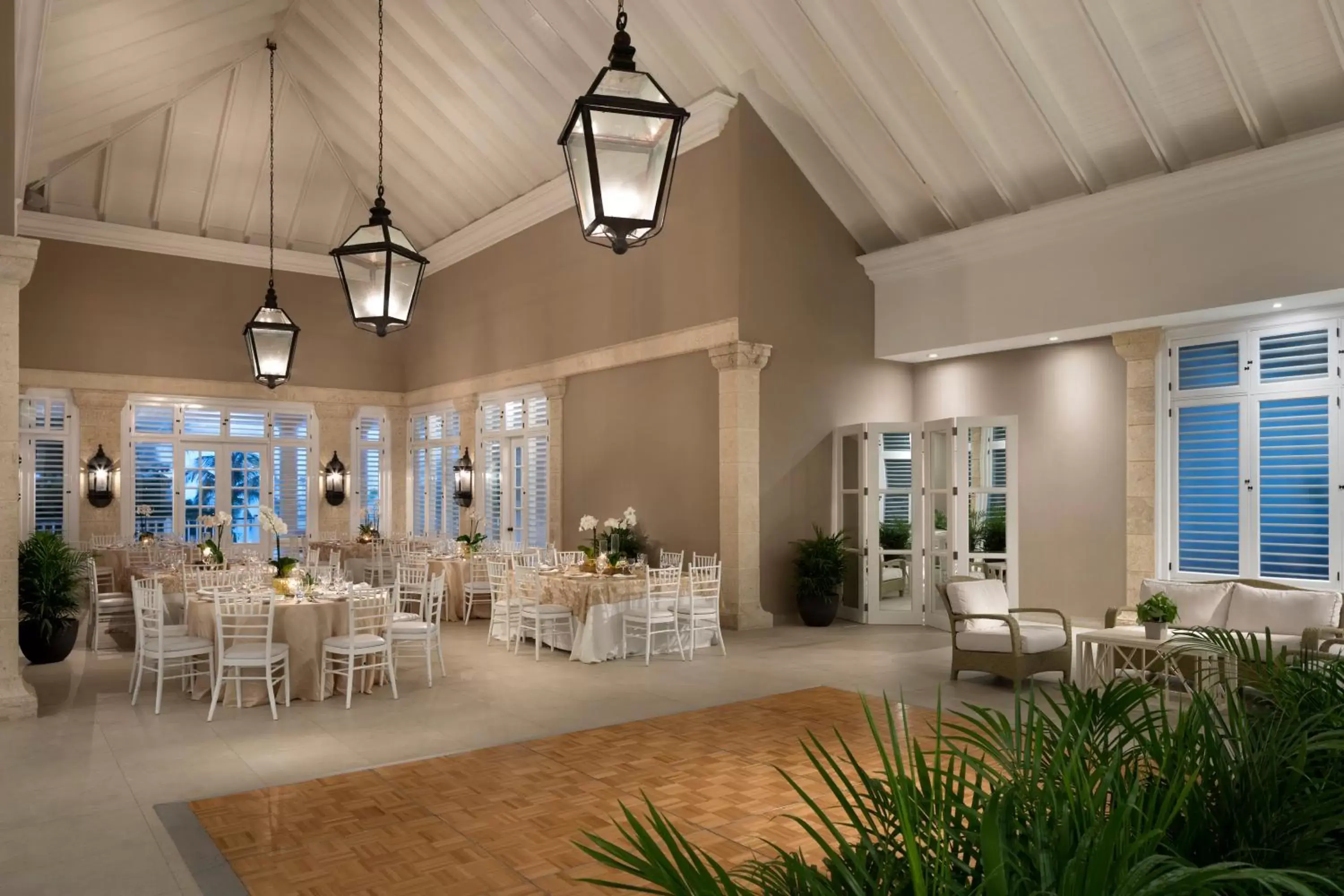 Property building, Restaurant/Places to Eat in Tortuga Bay
