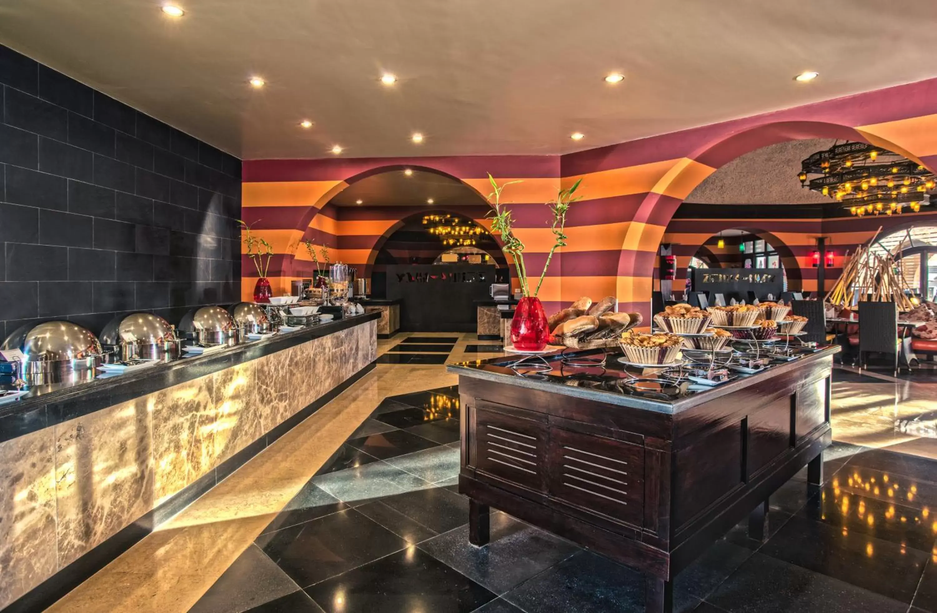 Restaurant/Places to Eat in Mercure Hurghada Hotel