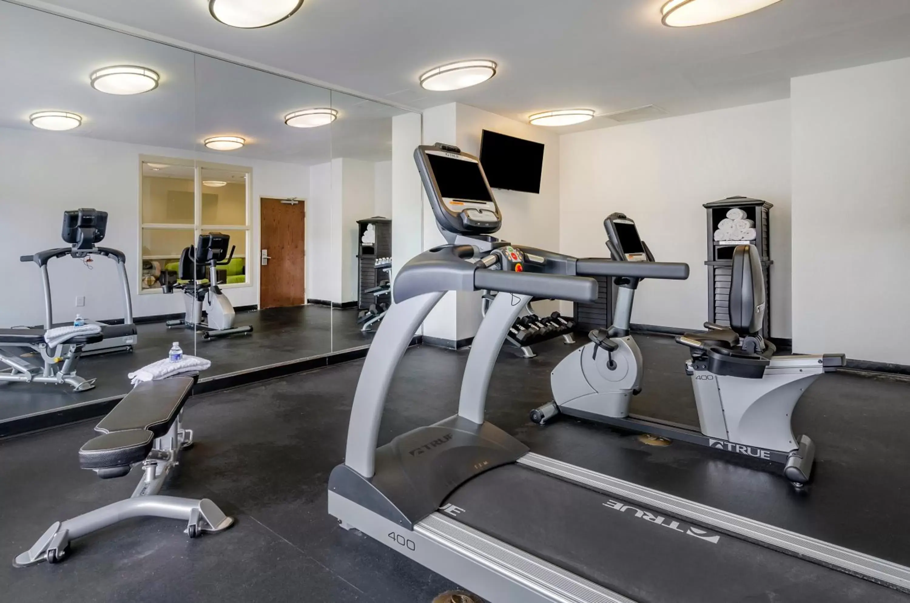 Fitness centre/facilities, Fitness Center/Facilities in Best Western Charleston