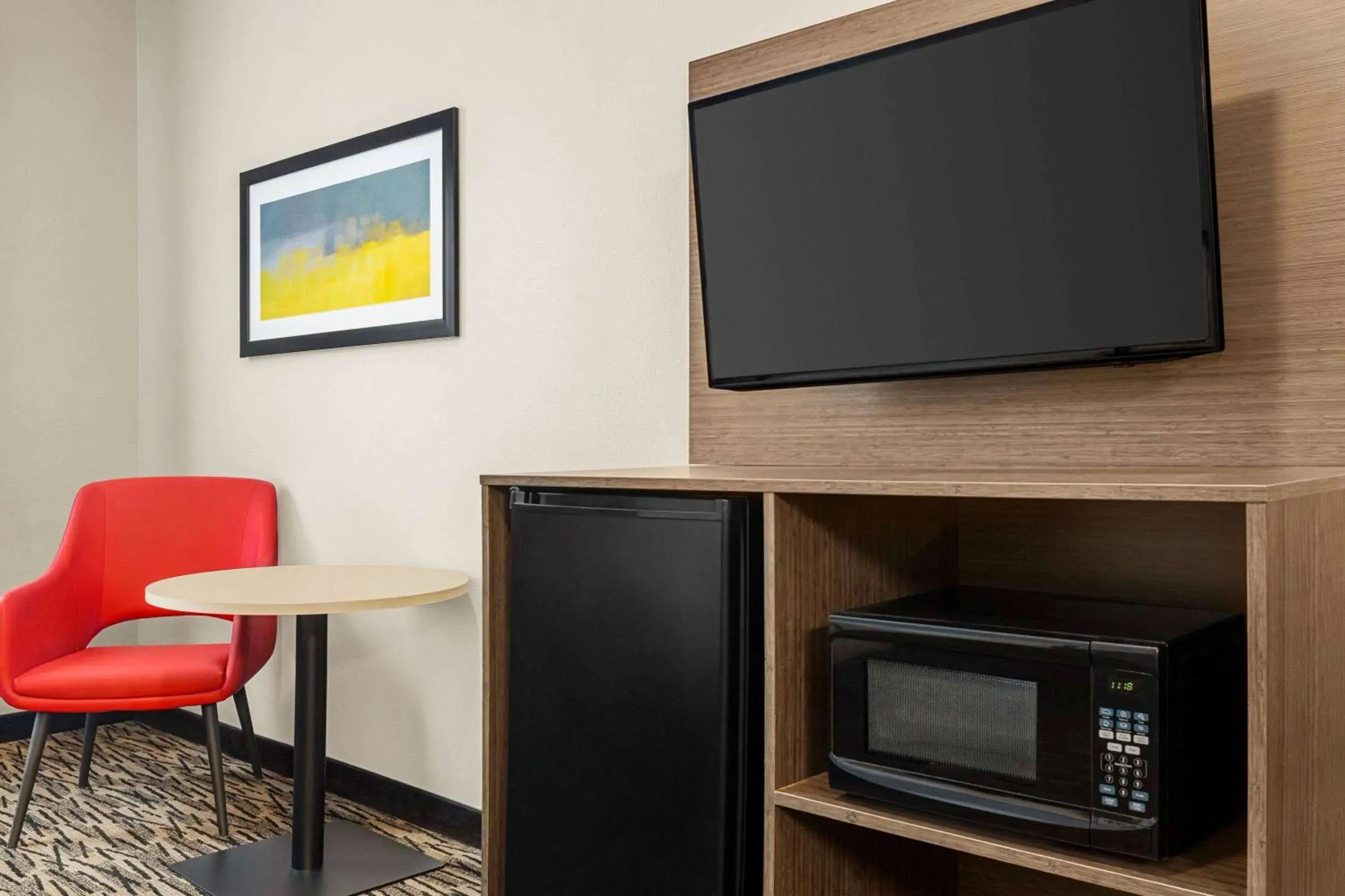 Photo of the whole room in Ramada by Wyndham Marina Photo of the whole room in Ramada by Wyndham Marina