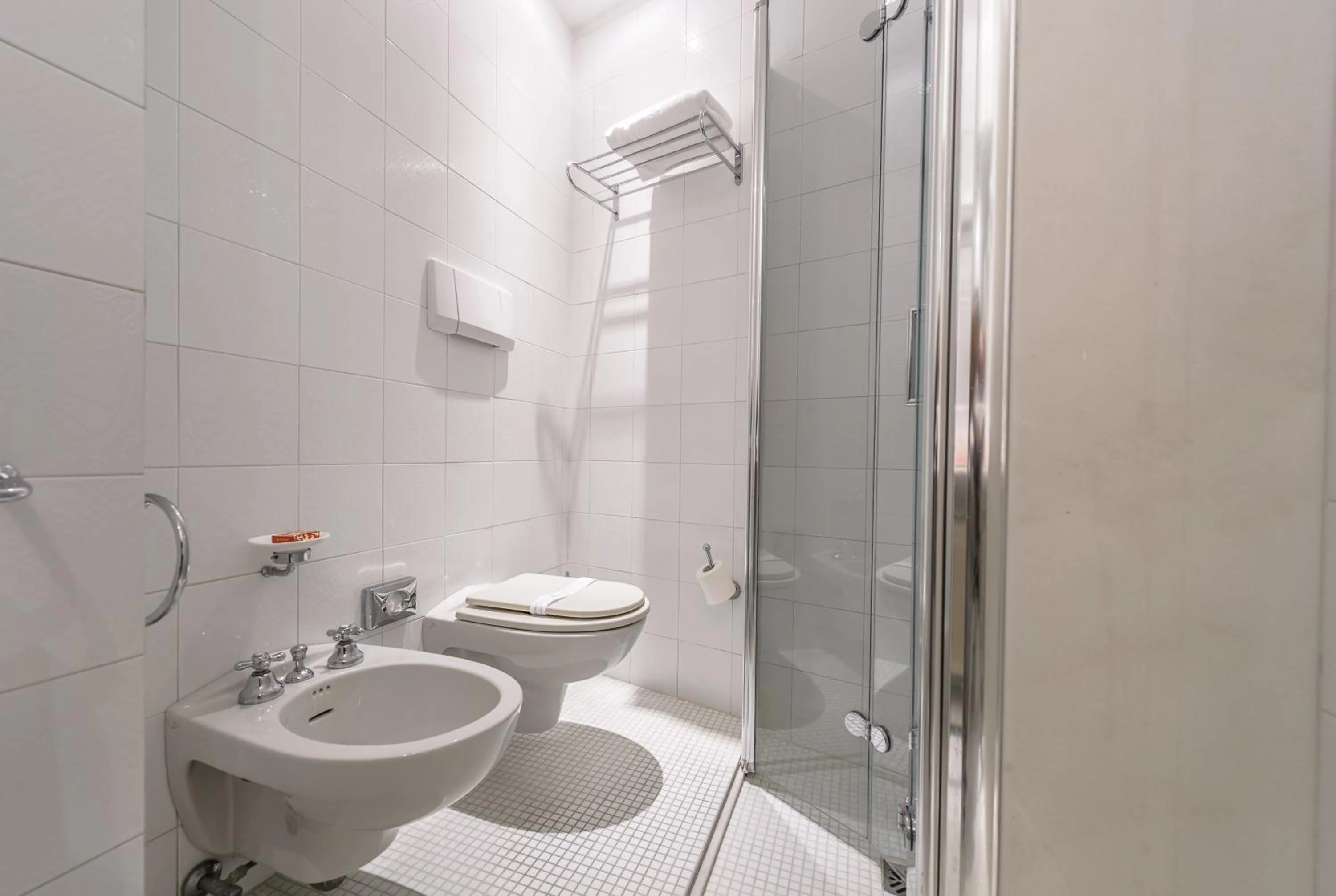 Bathroom in Hotel Milton Rimini