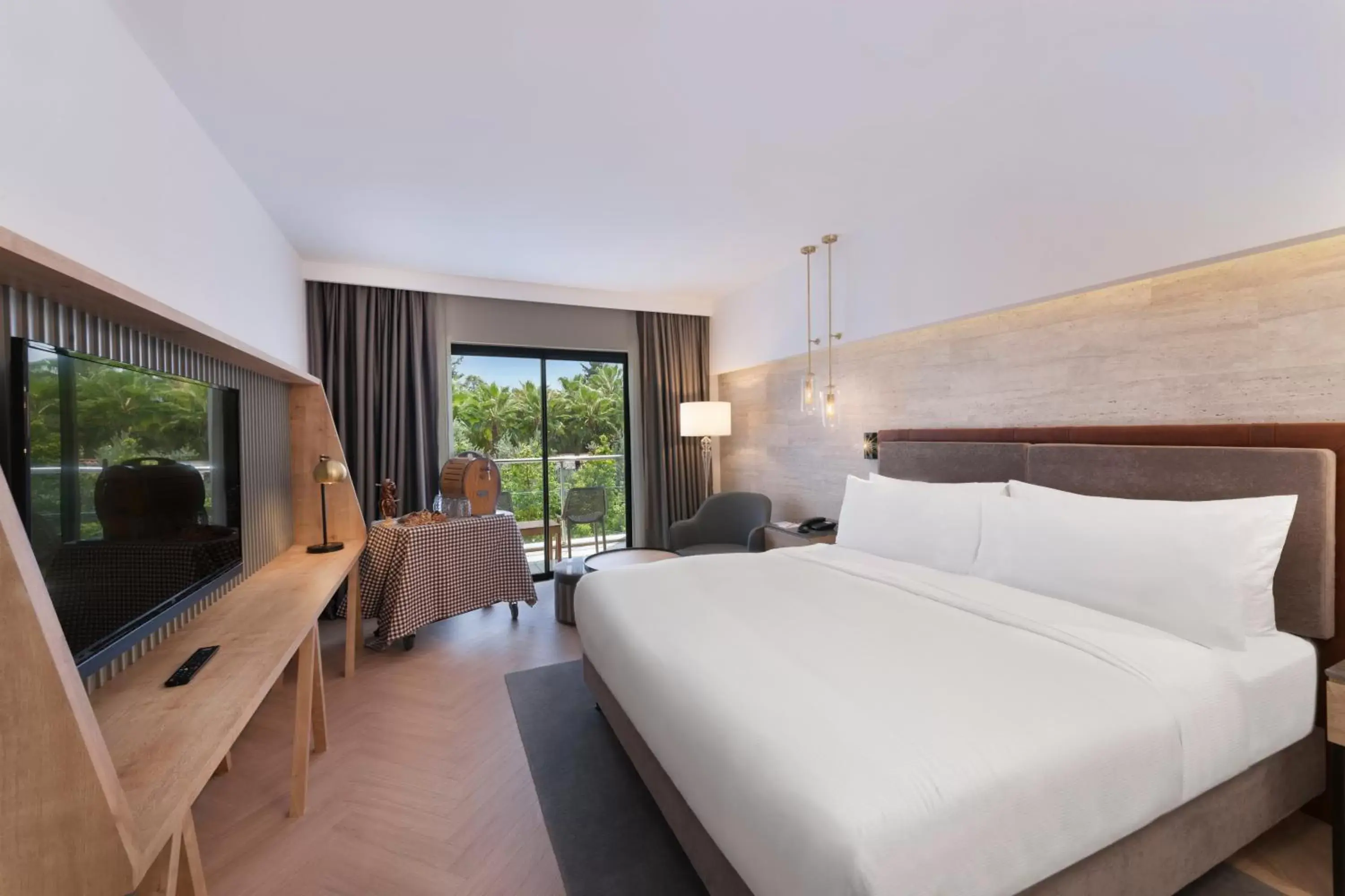 Bedroom in DoubleTree By Hilton Antalya-Kemer