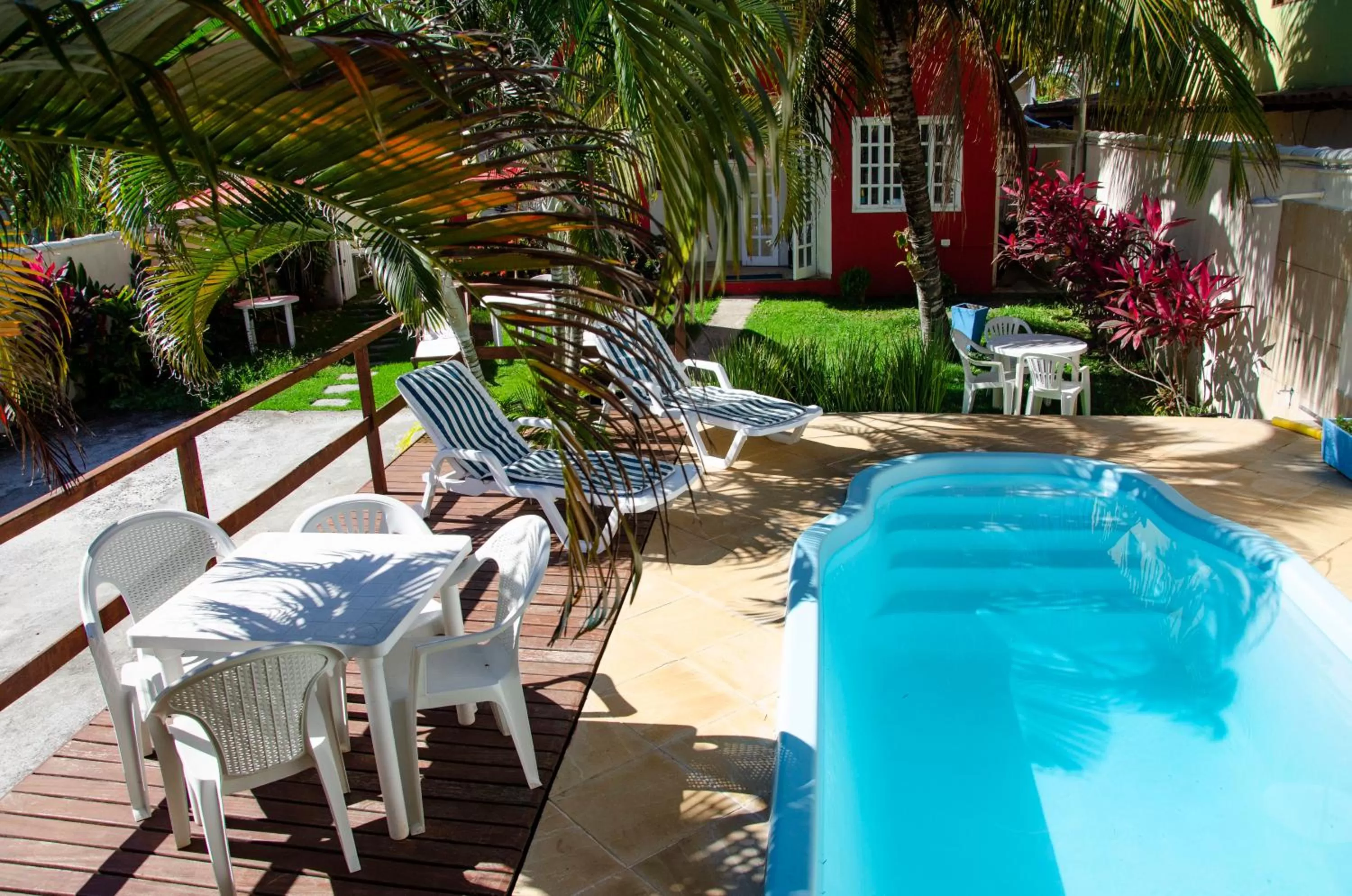 Swimming pool in Pousada Luzes de Geribá