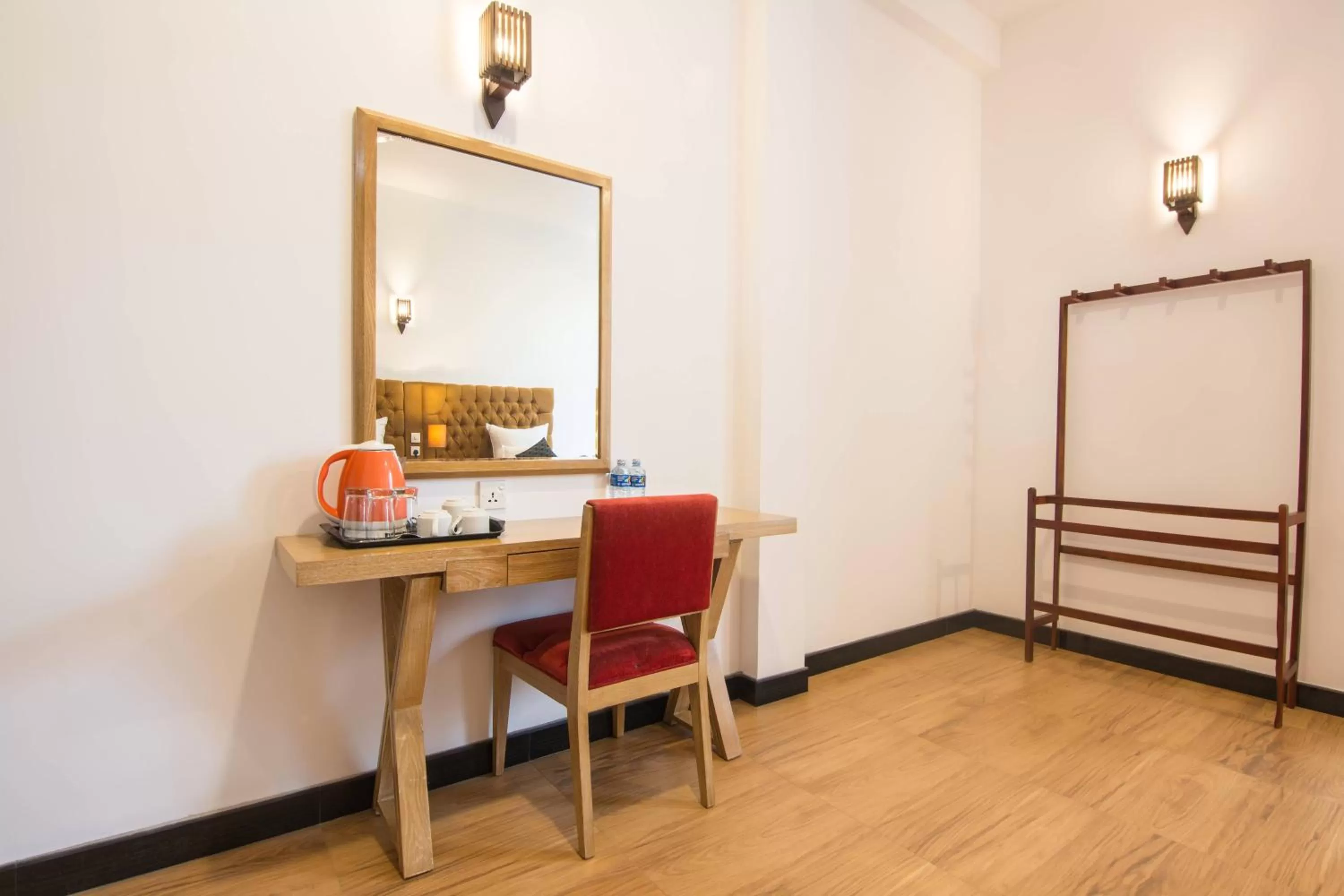 hair dresser in Ashiyana Hotel