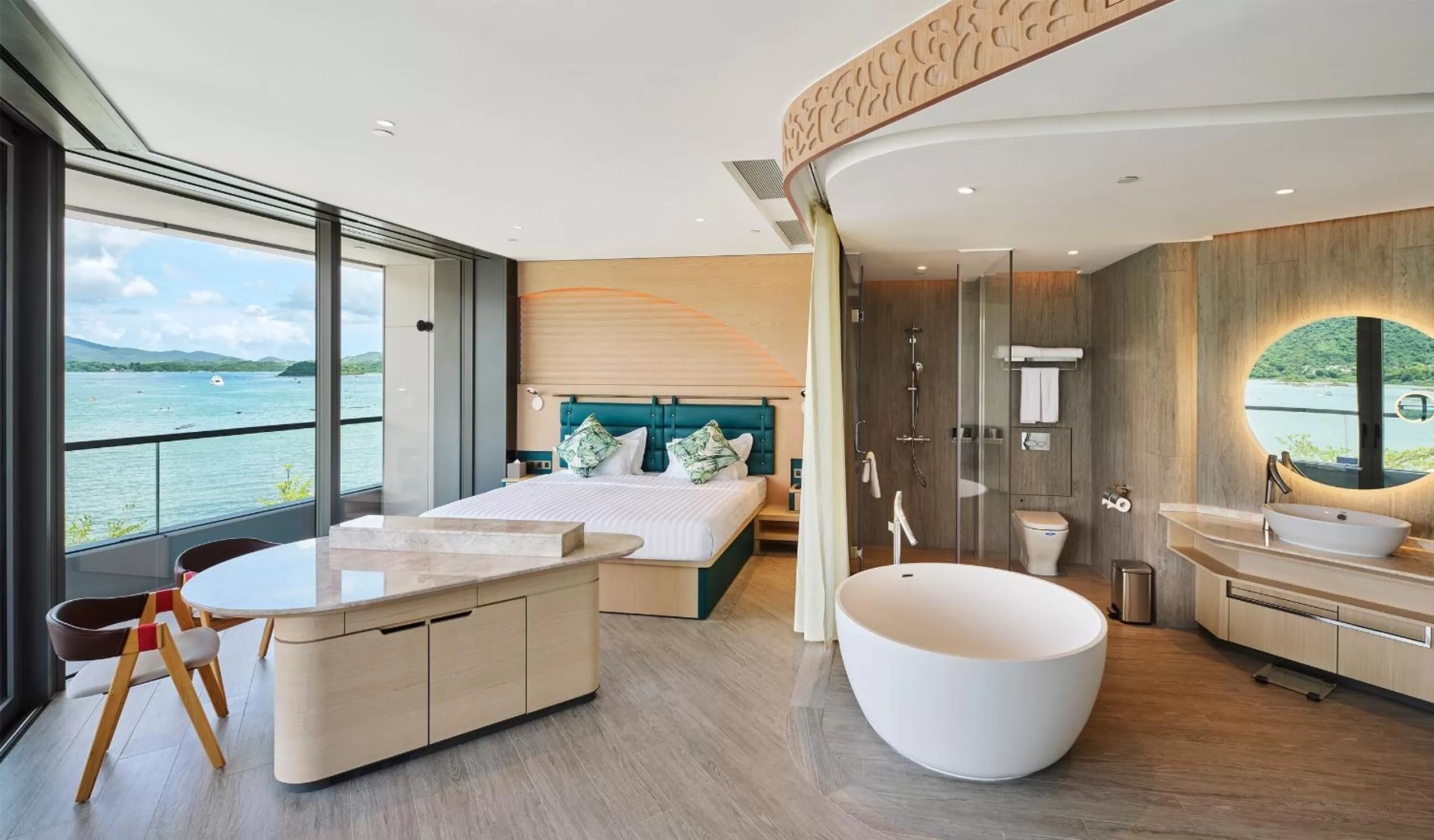 Bathroom, Bed in WM Hotel Hong Kong, Vignette Collection