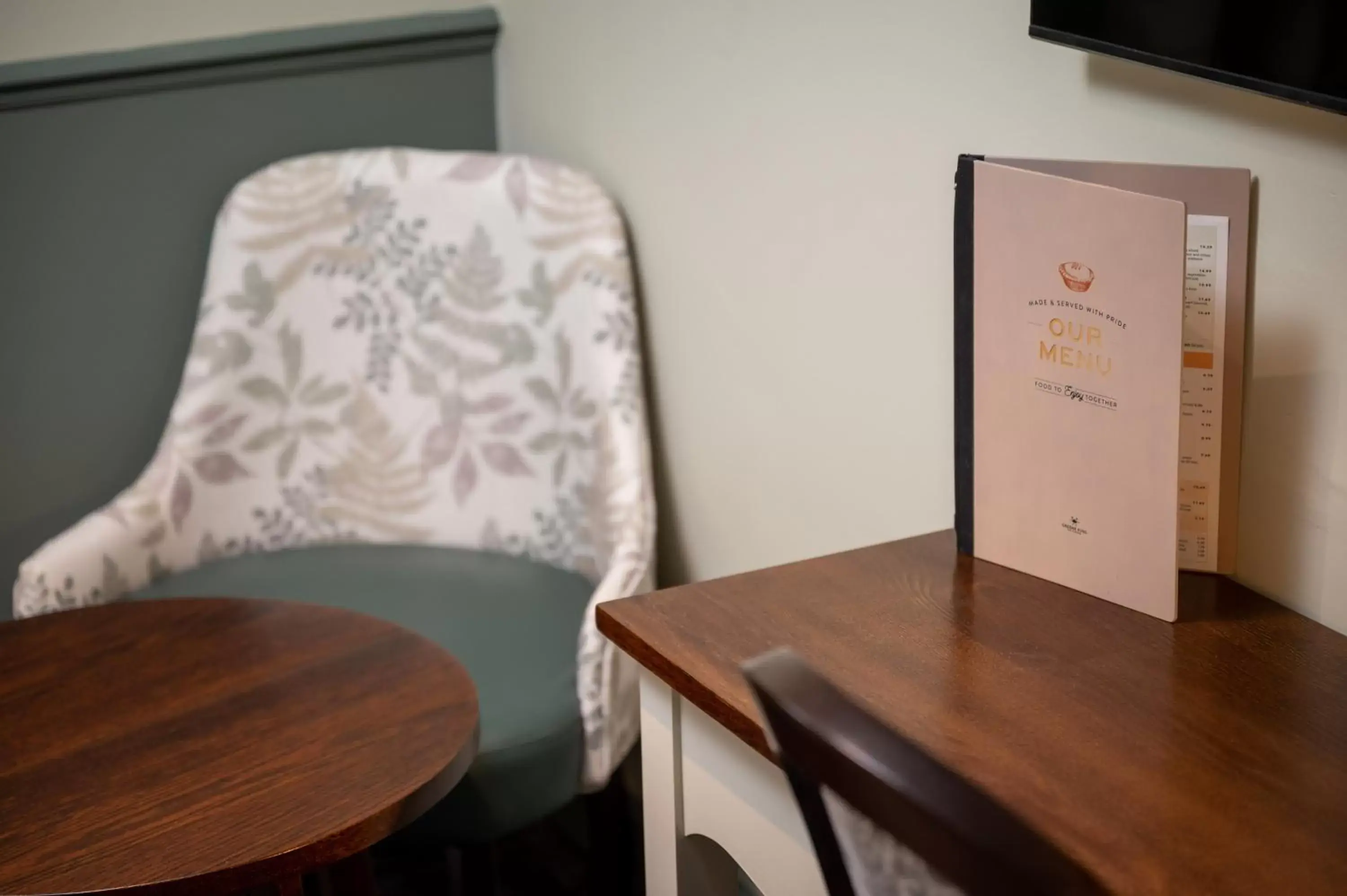 Seating Area in Ardencaple Hotel by Greene King Inns