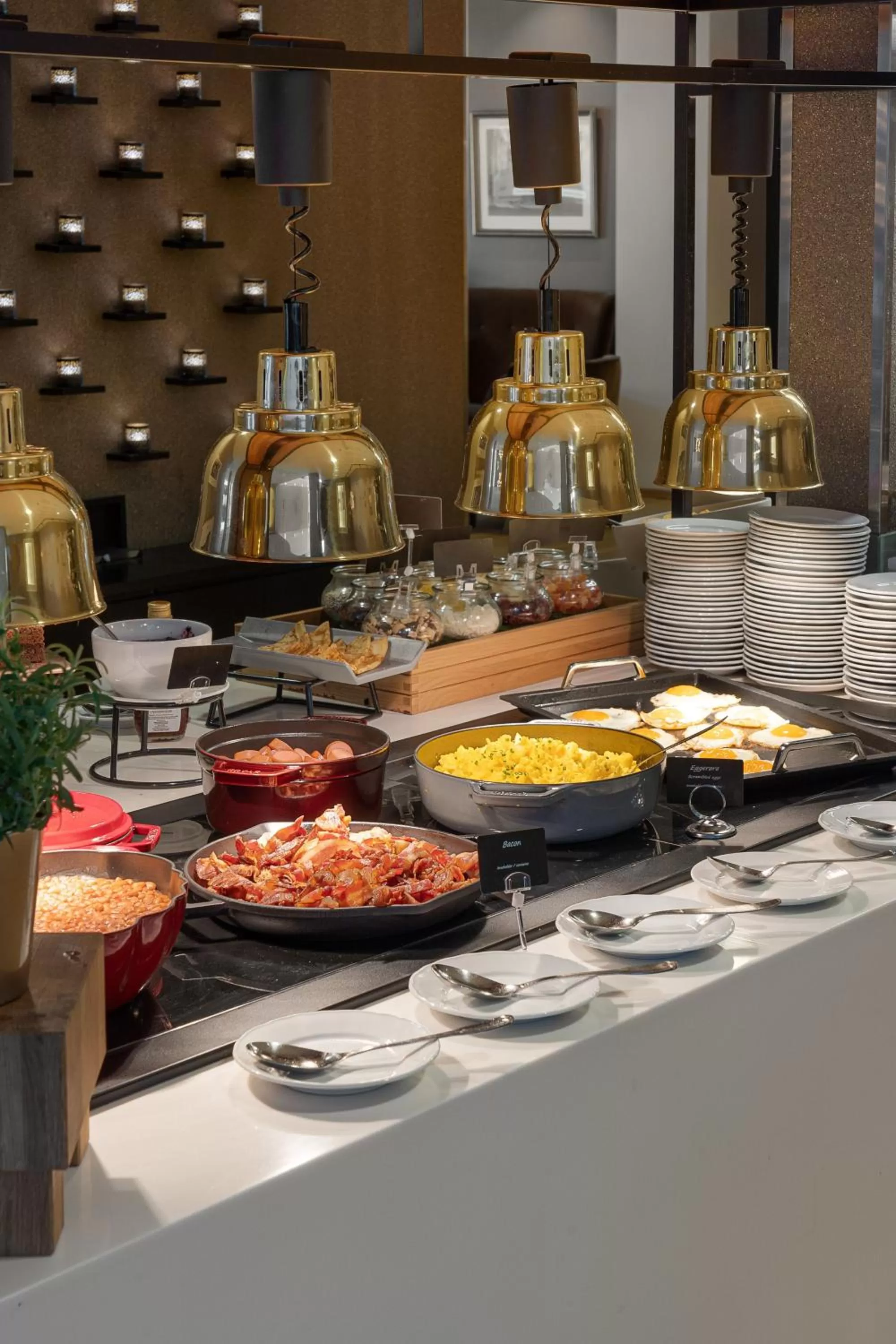 Continental breakfast in Quality Hotel Saga