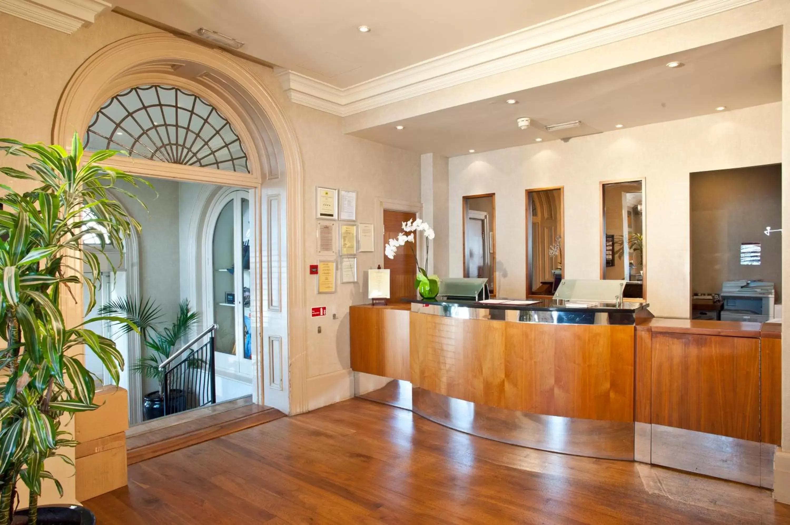 Lobby or reception, Lobby/Reception in Bournemouth East Cliff Hotel, Sure Hotel Collection by BW