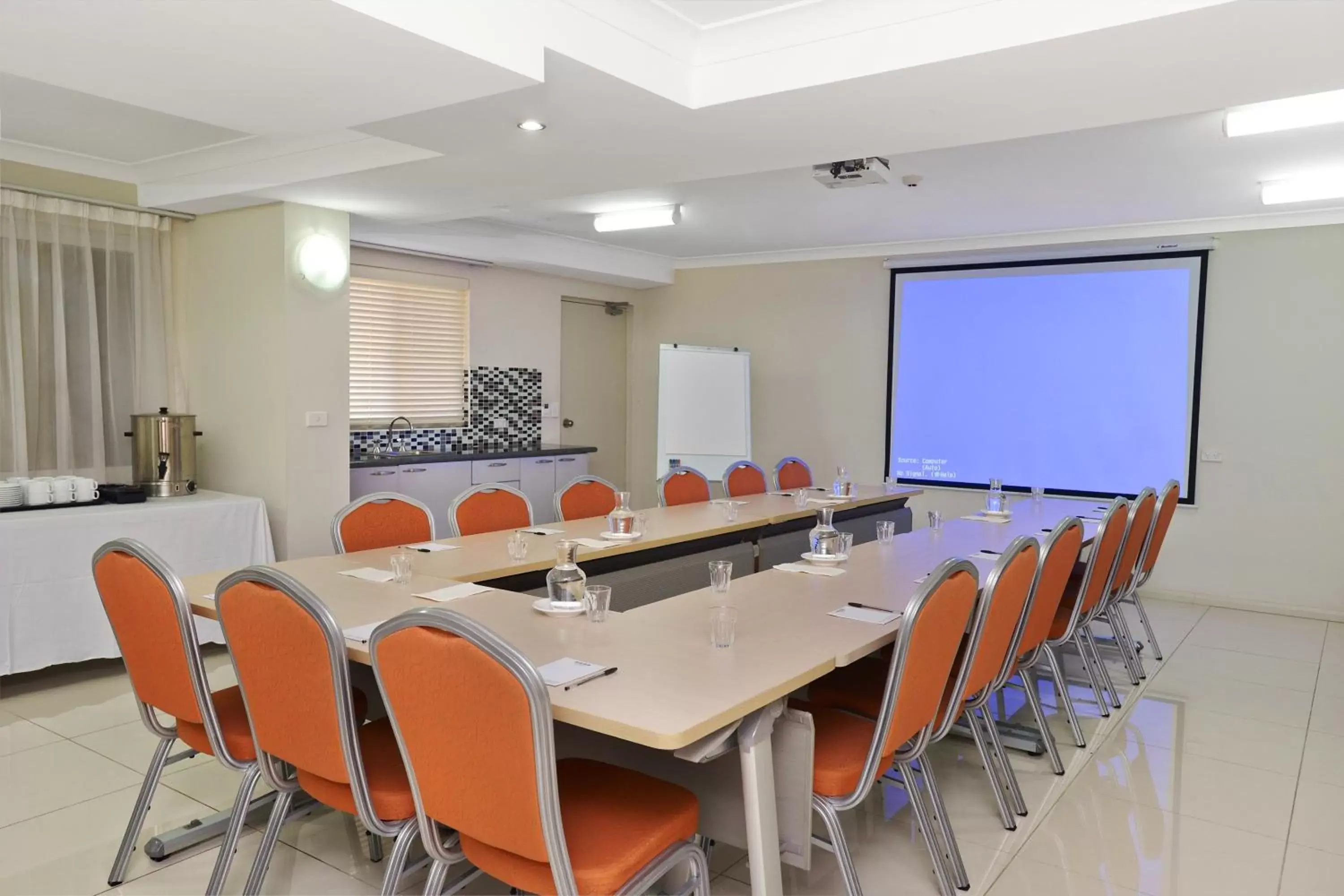 Meeting/conference room in Comfort Inn & Suites Burwood