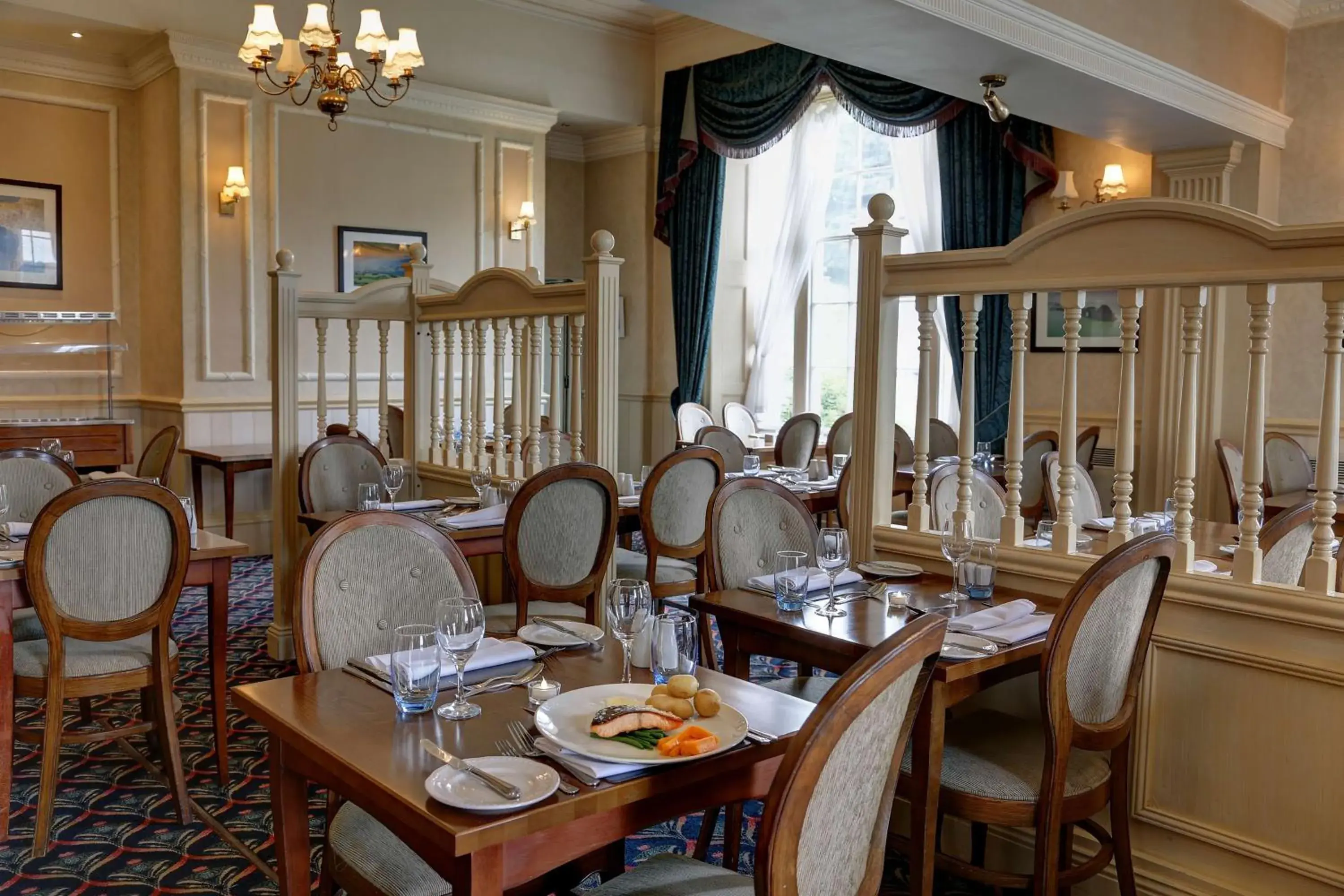 Restaurant/Places to Eat in Best Western Lamphey Court Hotel and Spa