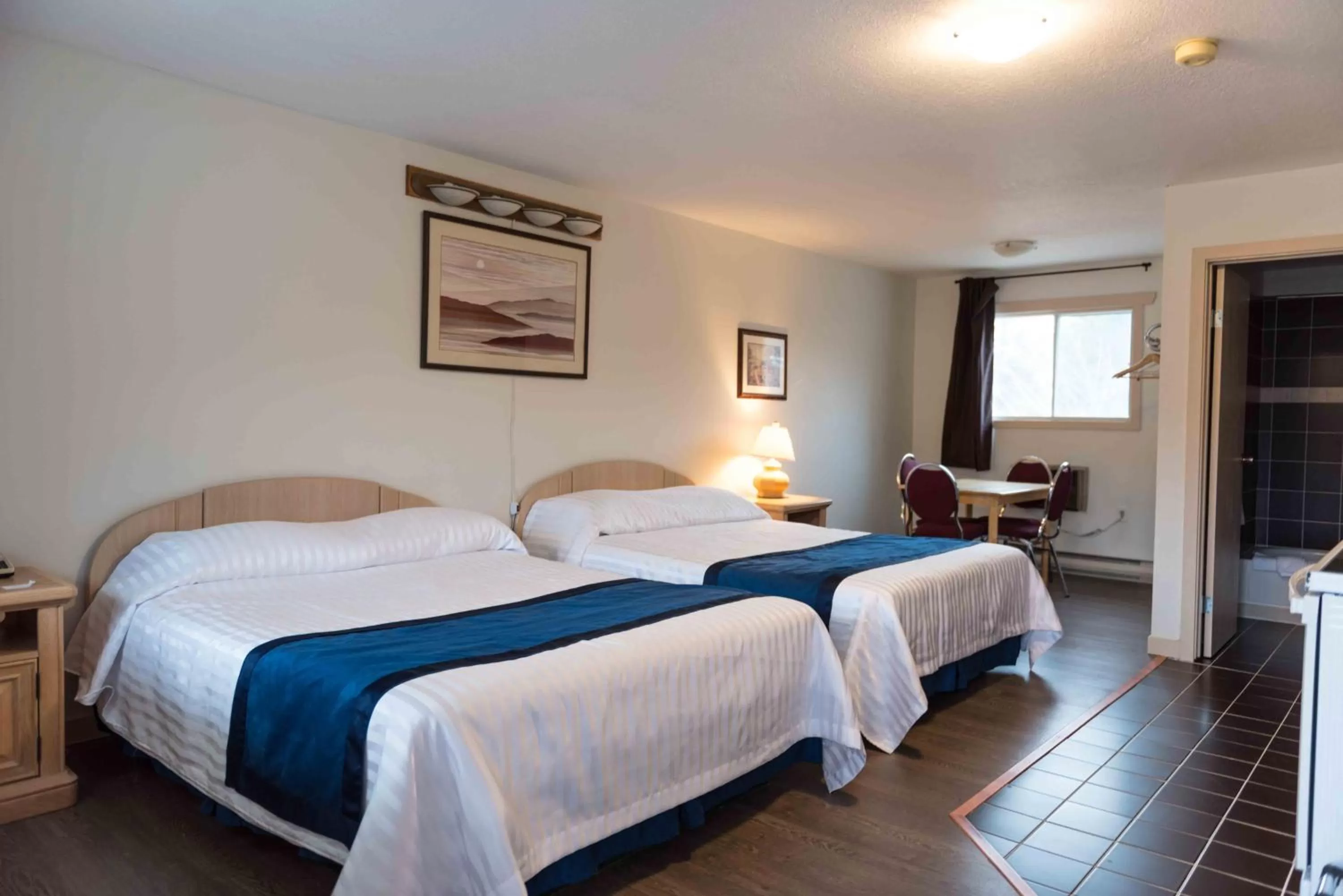 Bed in Radium Park Lodge