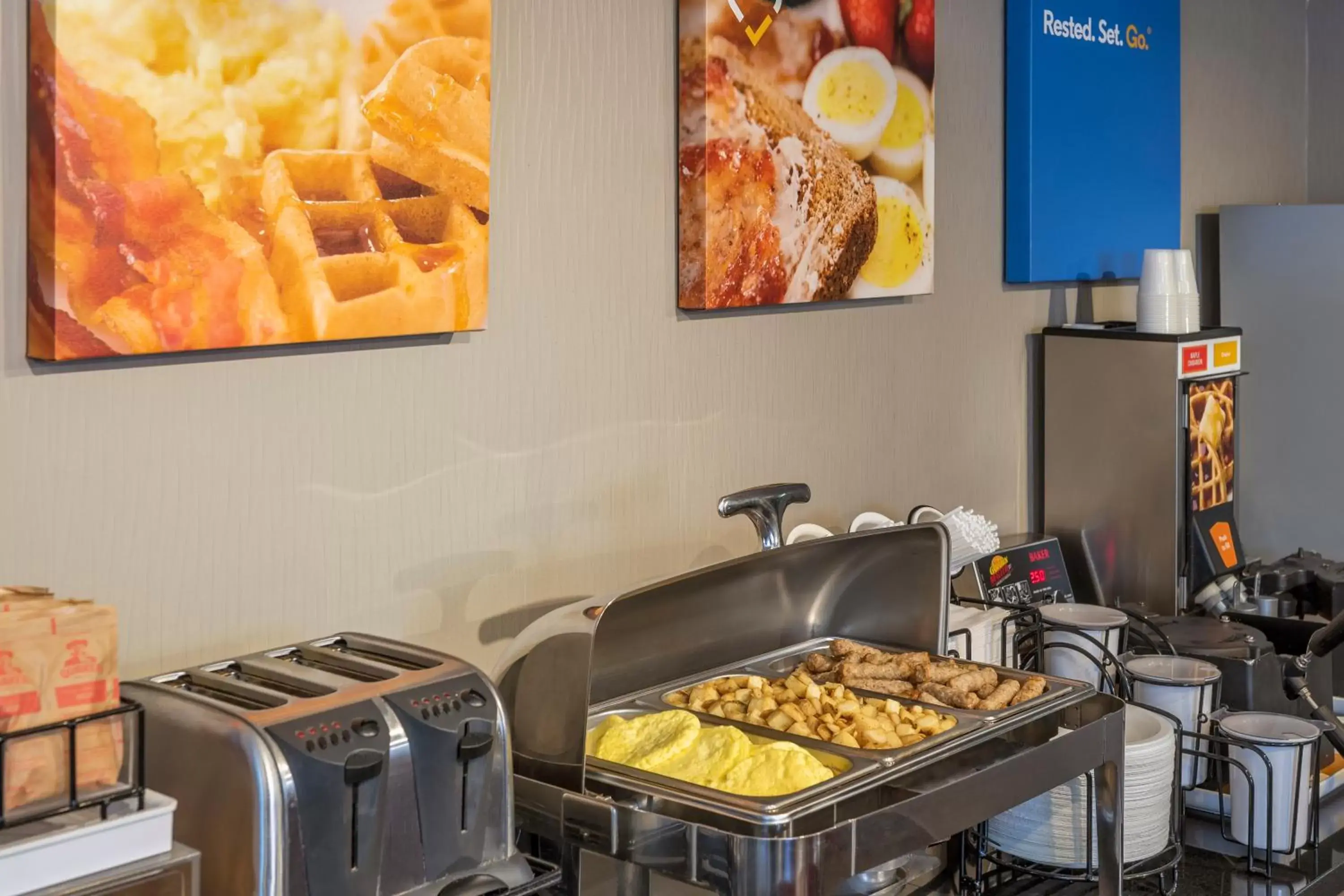 Breakfast in Comfort Inn Breakfast in Comfort Inn