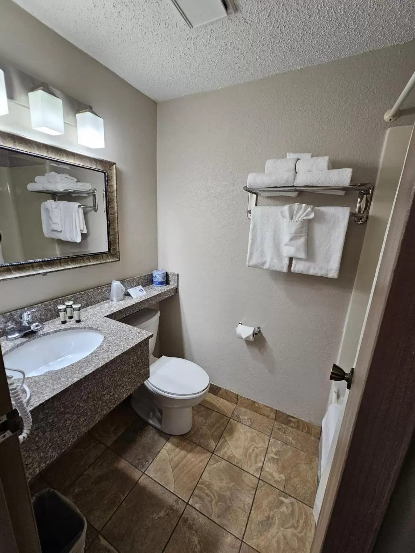 Shower, Bathroom in The Lodge at Chalk Hill