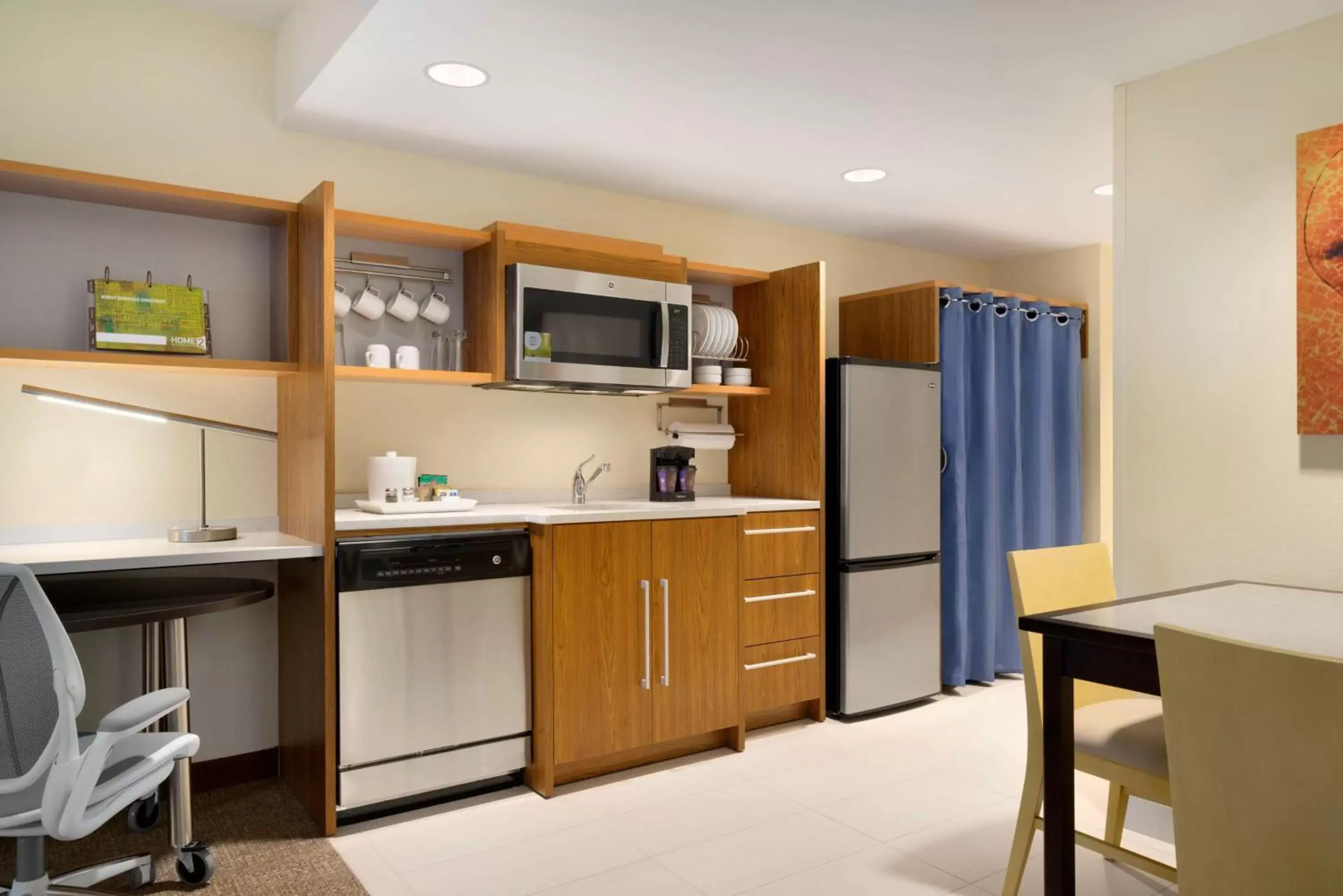 Bedroom, Kitchen/Kitchenette in Home2 Suites By Hilton Joliet Plainfield