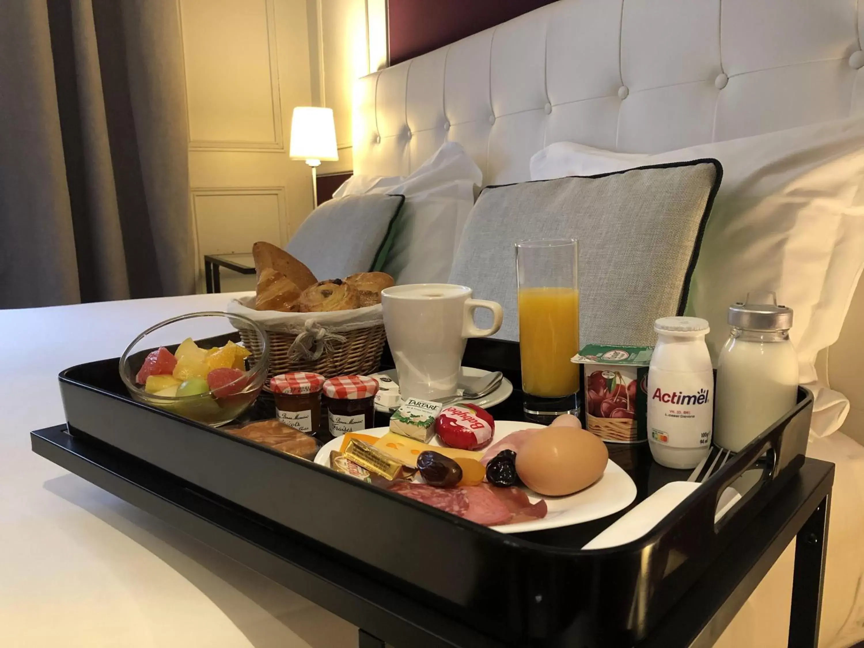 Breakfast in Hotel Dauphin