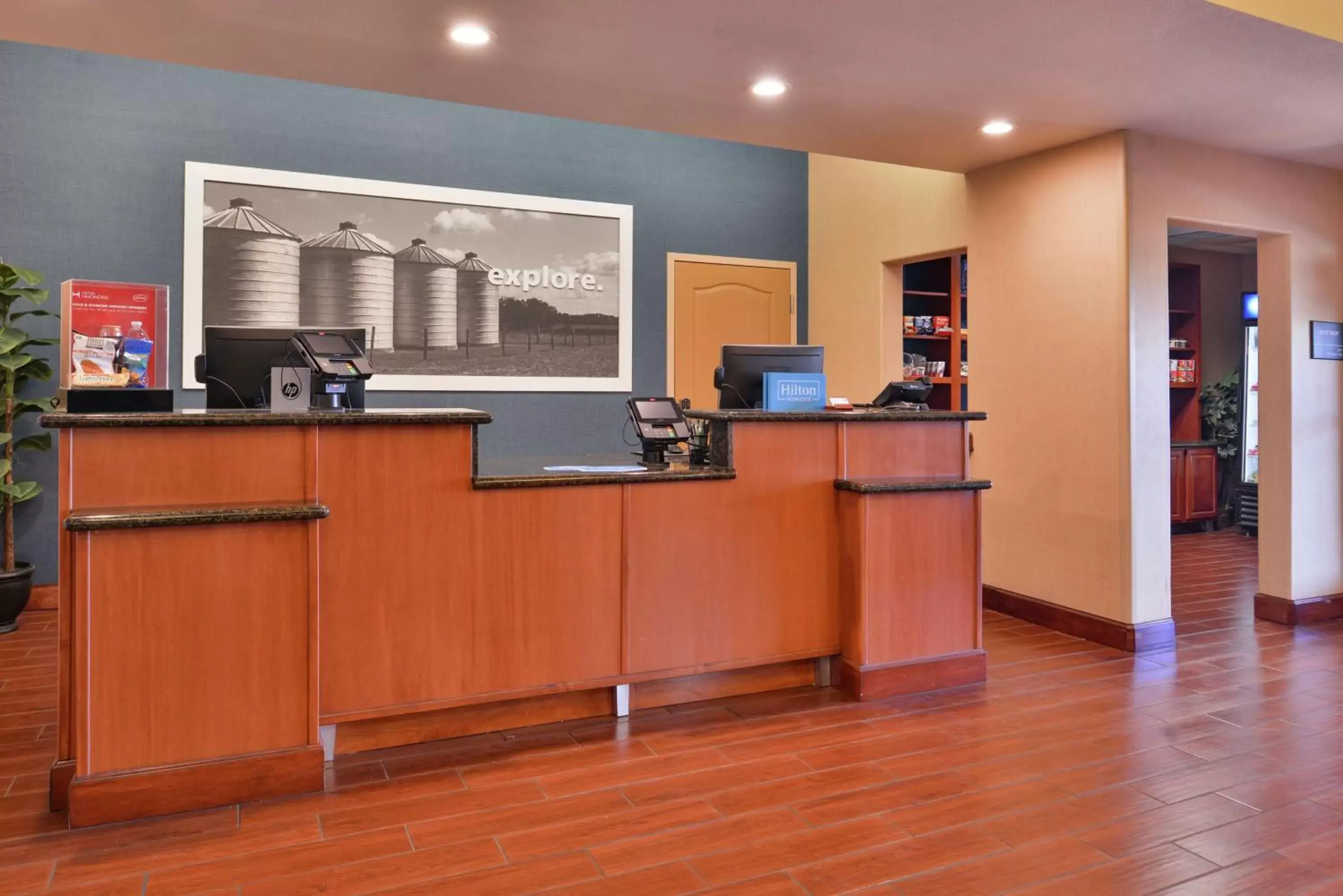 Lobby or reception in Hampton Inn & Suites Woodland-Sacramento Area Lobby or reception in Hampton Inn & Suites Woodland-Sacramento Area