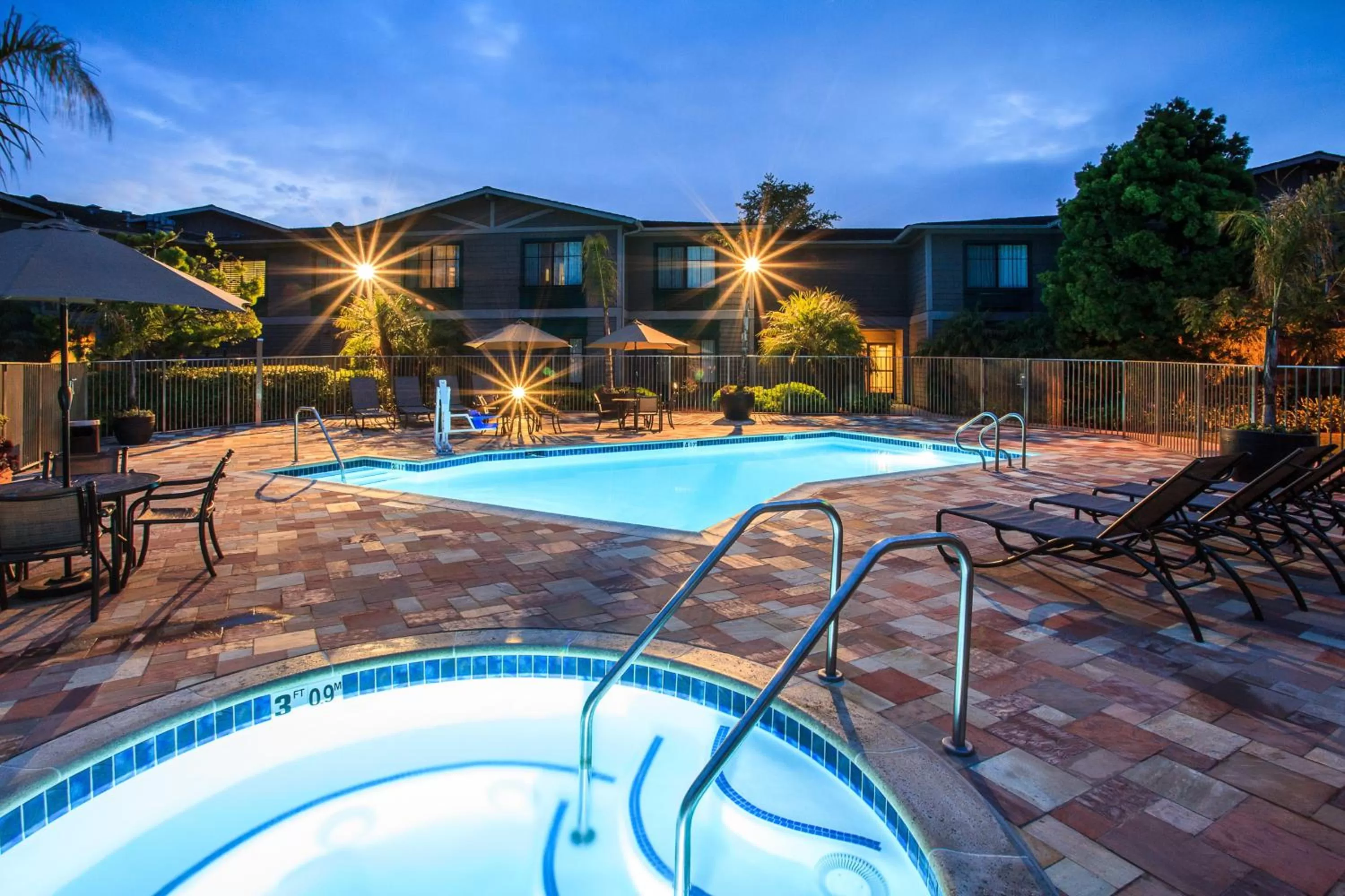 Swimming pool in Holiday Inn Express & Suites Carpinteria by IHG