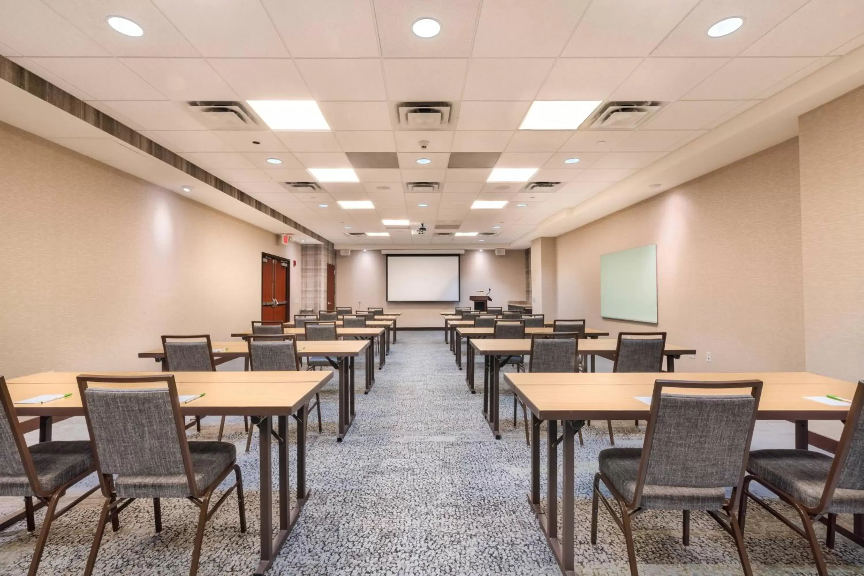 Meeting/conference room in Courtyard by Marriott Silver Spring Downtown