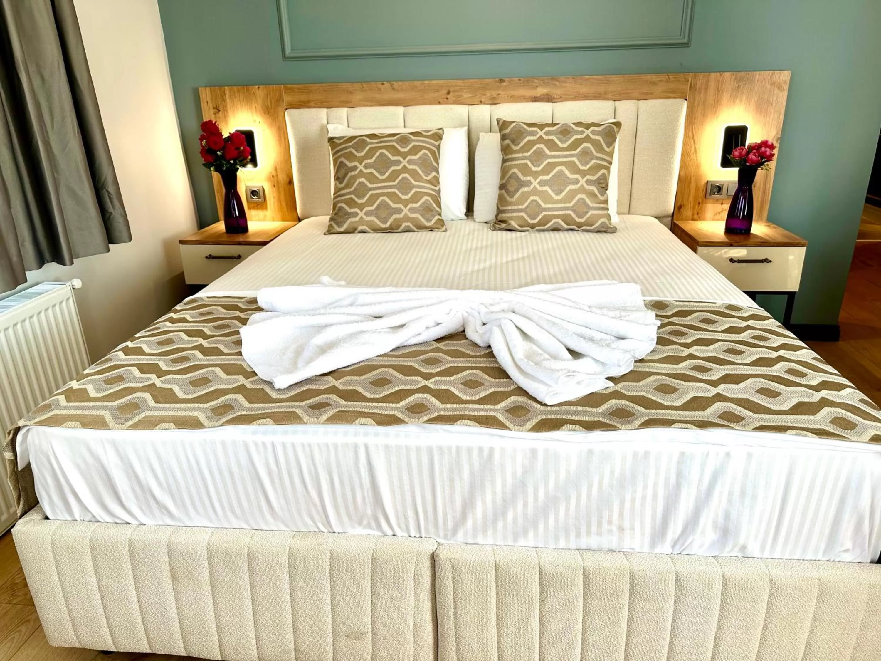 Bed in Newalla Hotel Old City