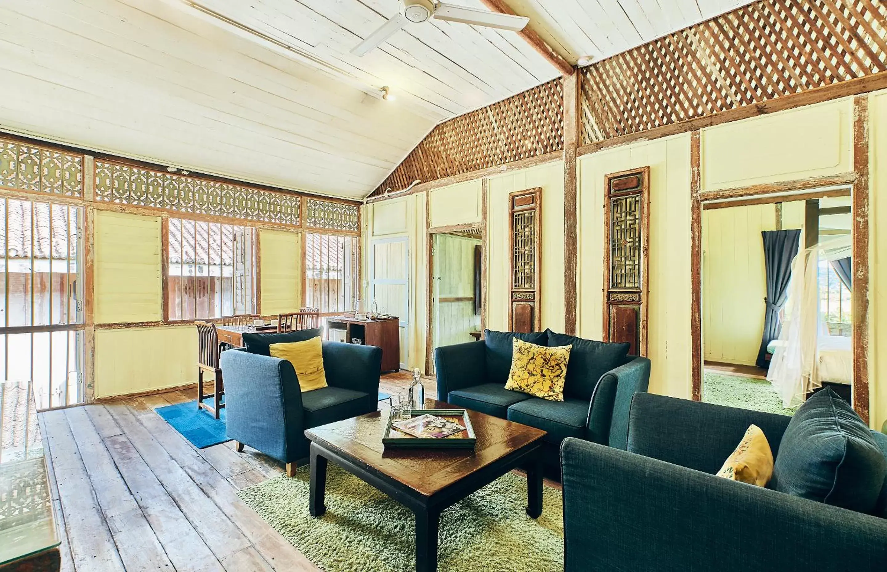 Living room in Temple Tree Resort