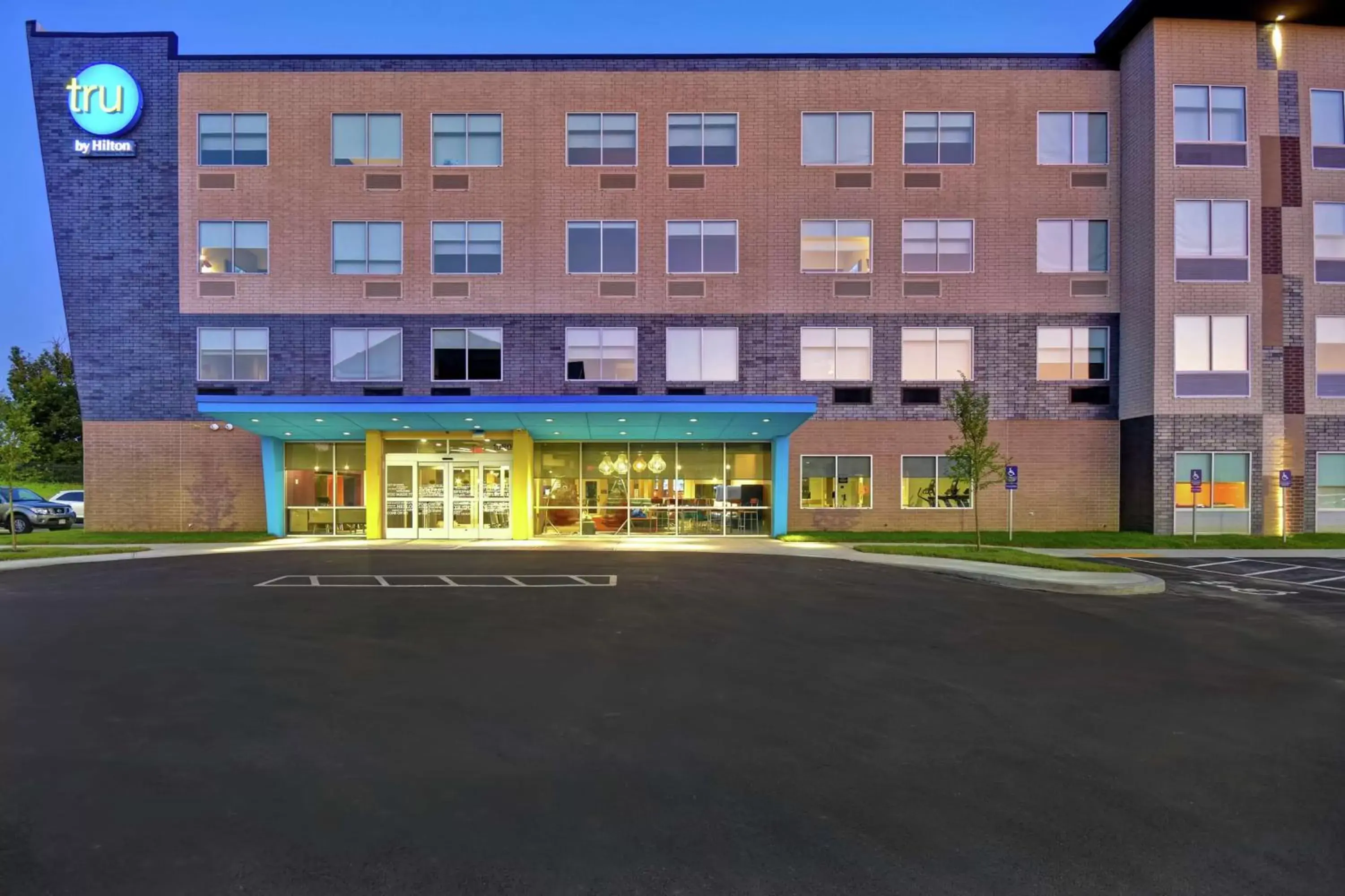 Property building in Tru By Hilton Cincinnati Airport South Florence Property building in Tru By Hilton Cincinnati Airport South Florence