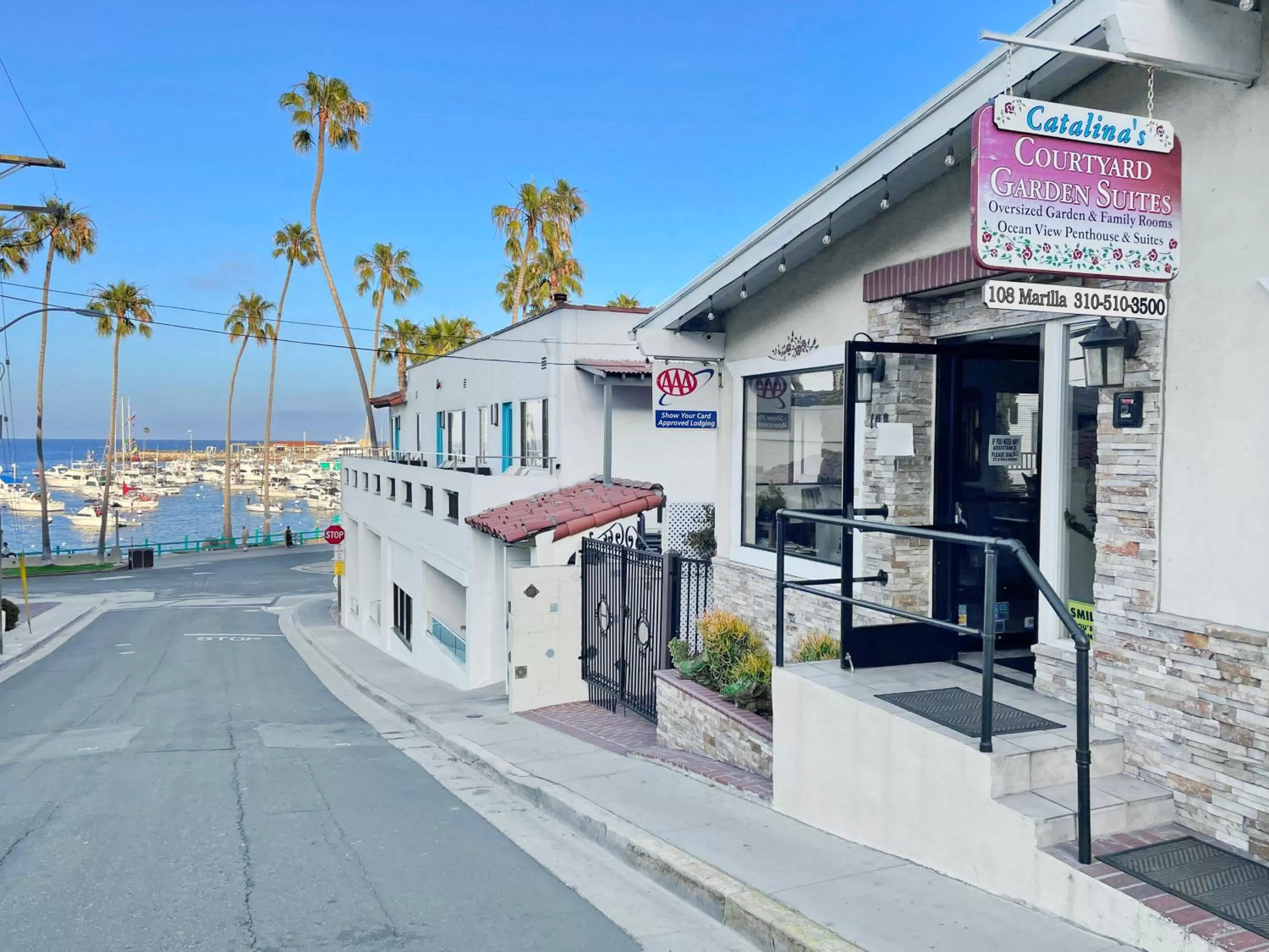 Property Building in Catalina Courtyard Suites